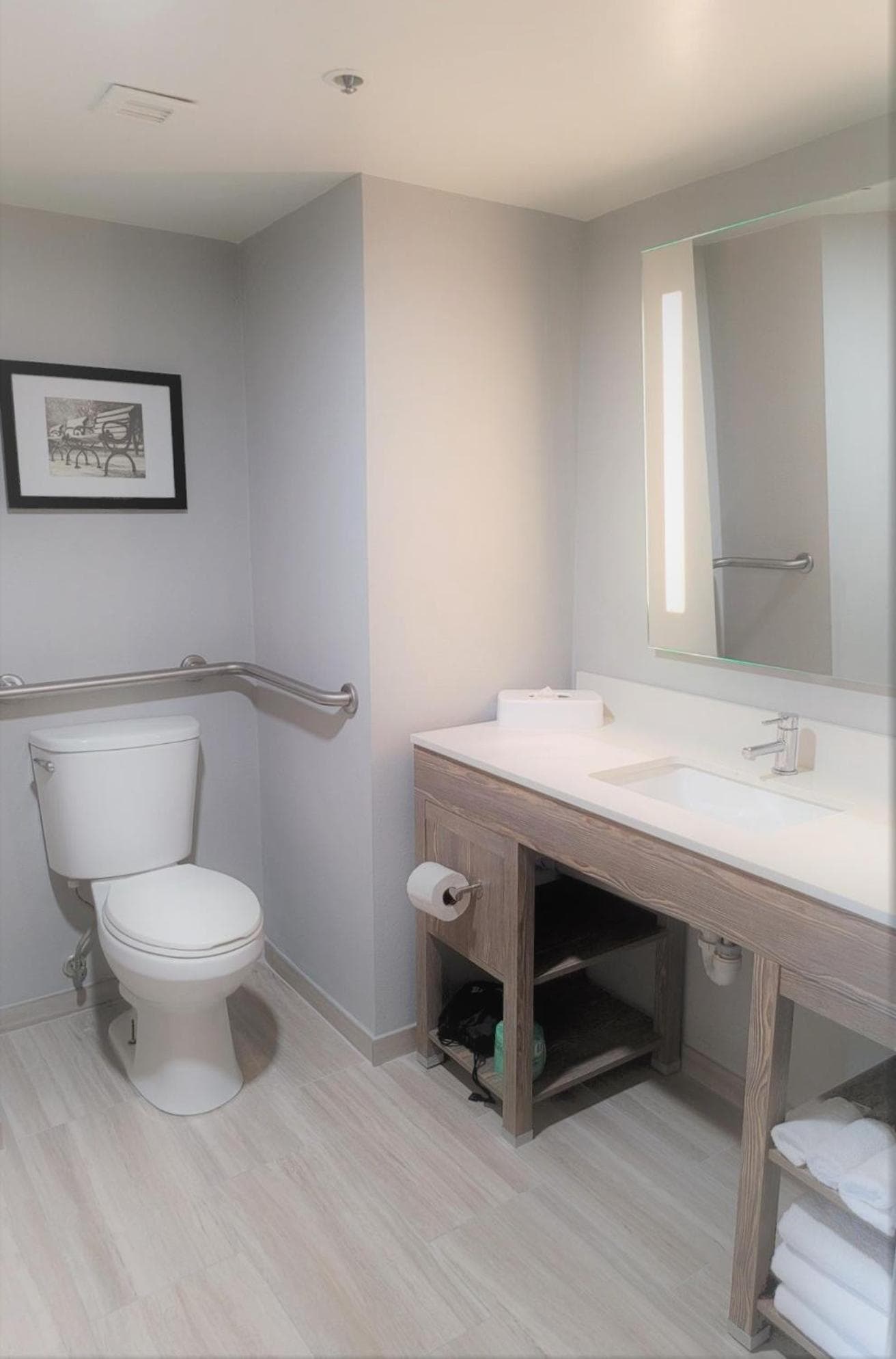 Comfort Inn & Suites Alexandria West gallery photo in Alexandria, VA — image 10