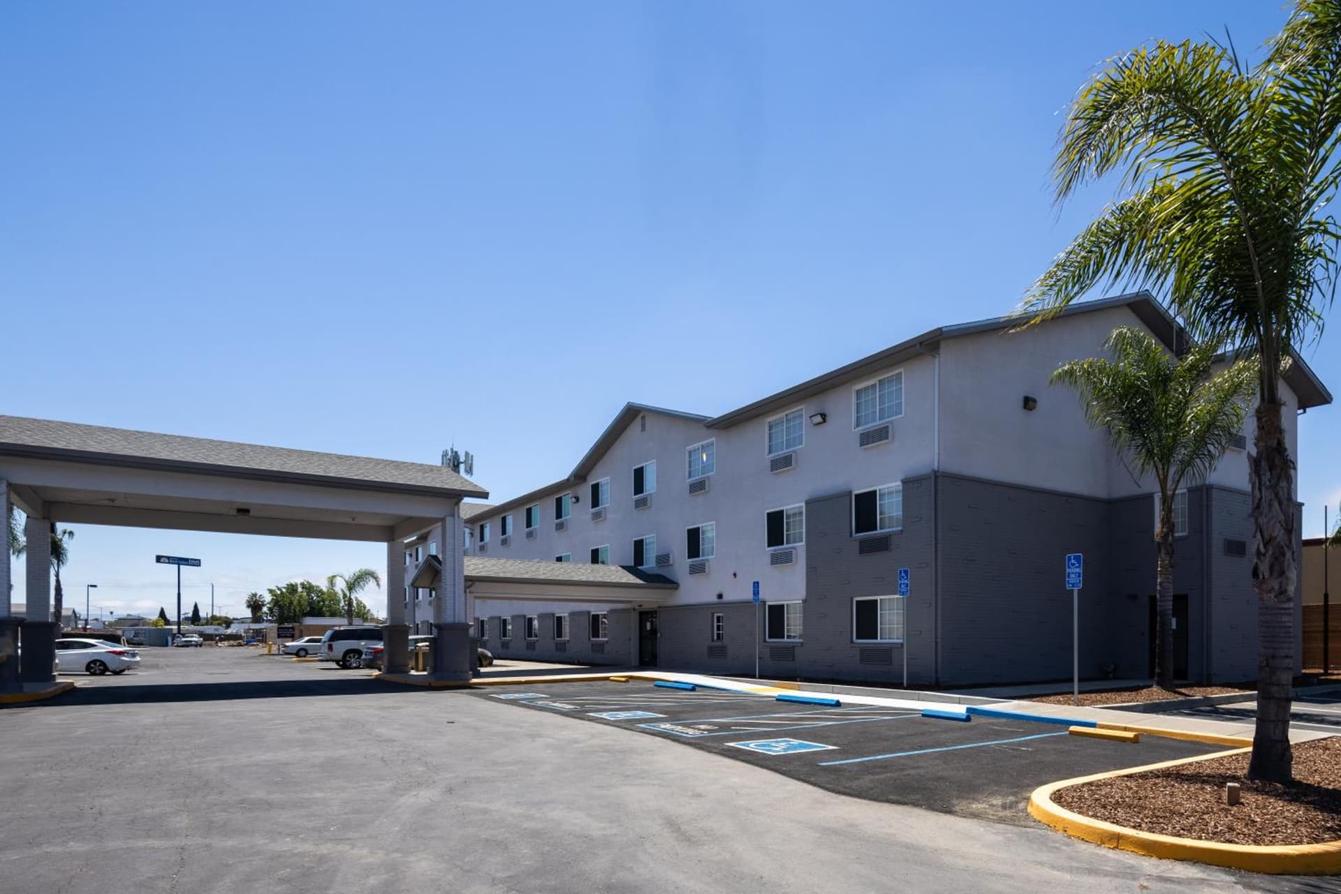 Comfort Inn Hayward - Oakland South exterior or lobby in Hayward, CA — main listing photo