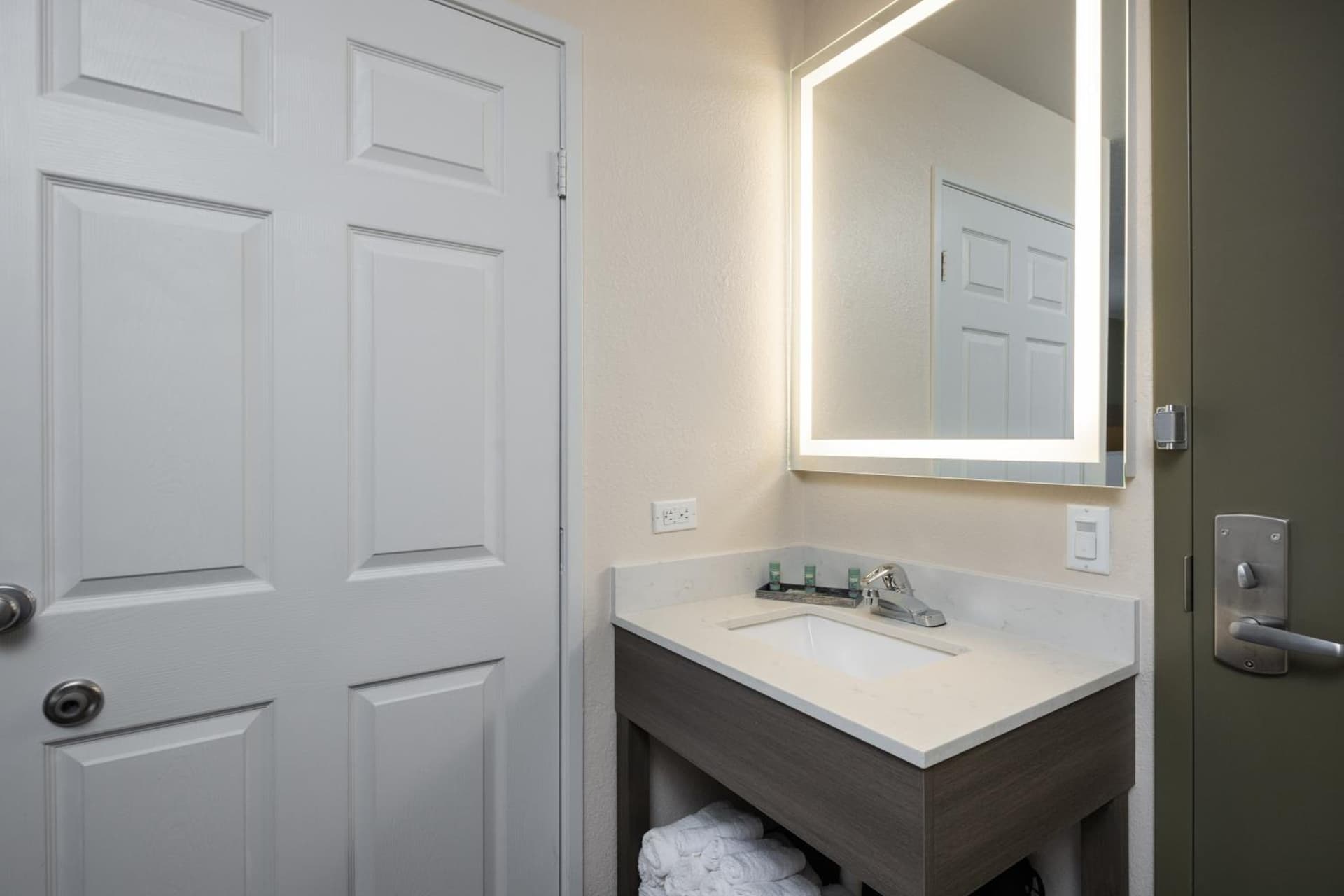Comfort Inn Hayward - Oakland South gallery photo in Hayward, CA — image 37
