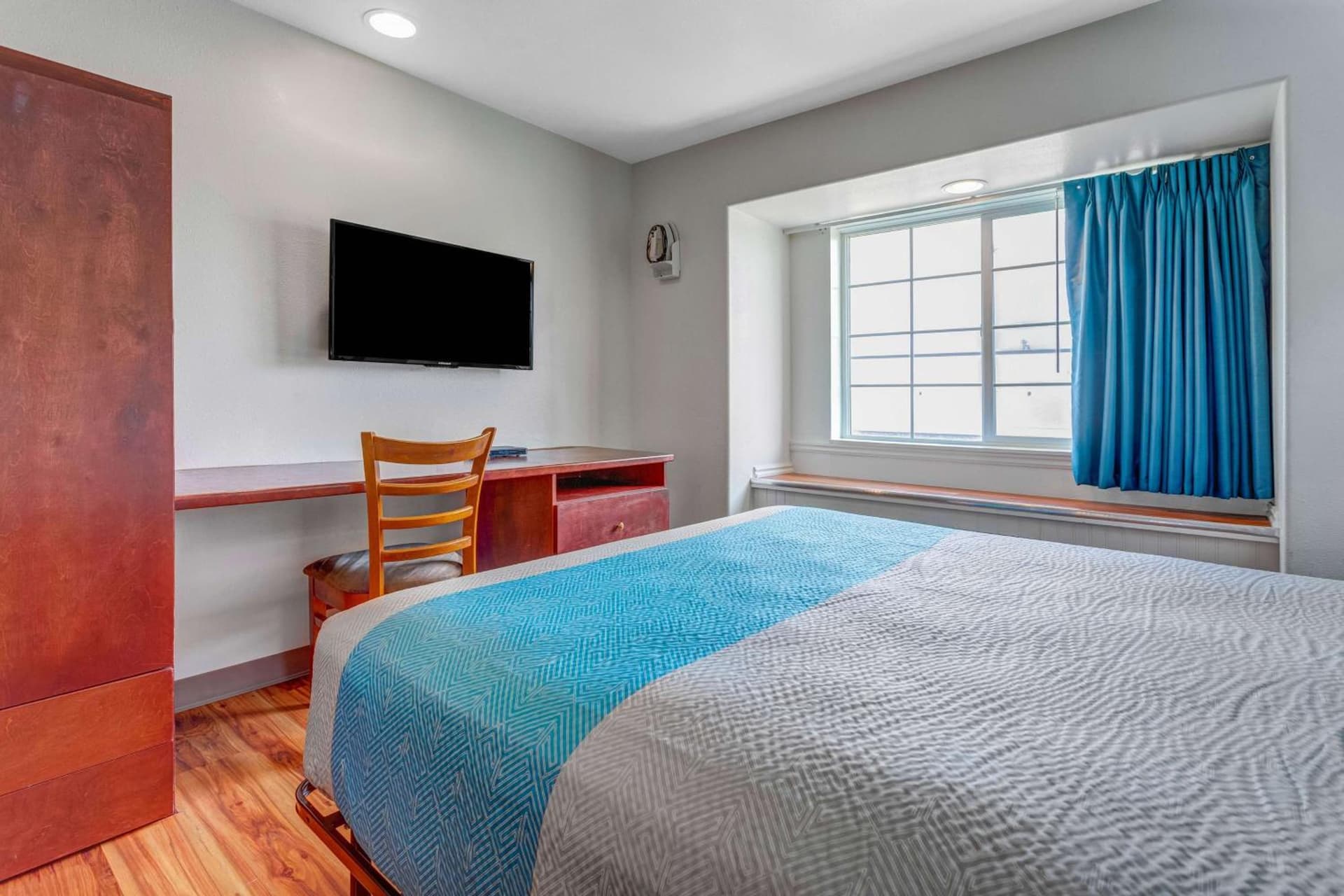 Motel 6-Idaho Falls, ID - Snake River gallery photo in Idaho Falls, ID — image 51
