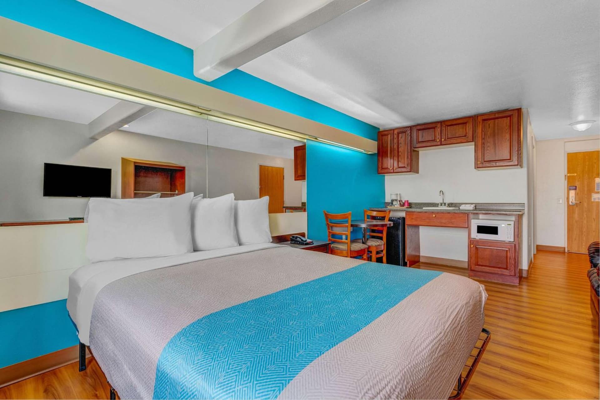 Motel 6-Idaho Falls, ID - Snake River gallery photo in Idaho Falls, ID — image 12