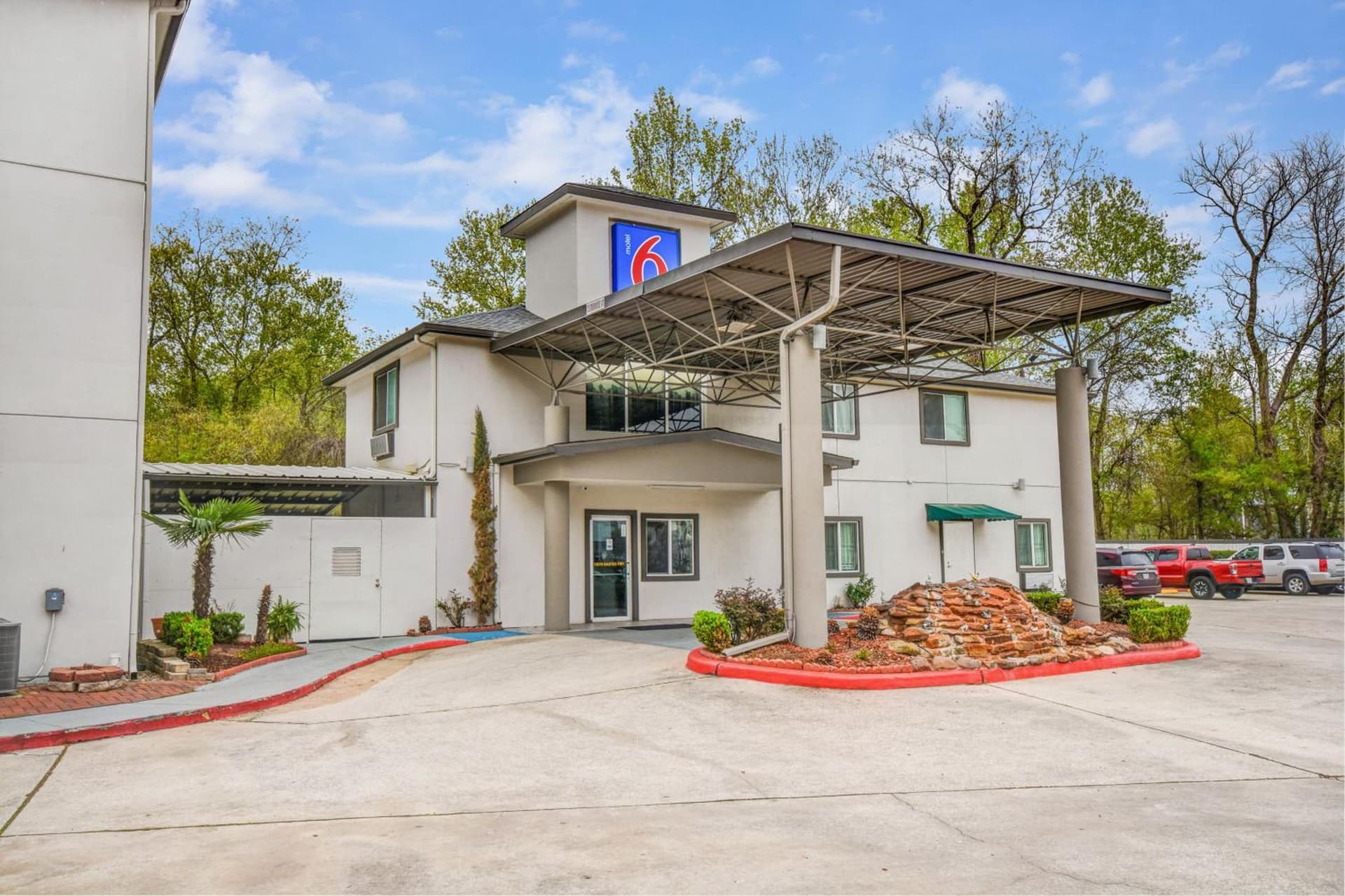 Motel 6 Humble, TX - Houston International Airport — hotel in Humble, Texas