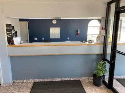 Americas Best Value Inn (Meridian) interior in Meridian, MS — gallery photo 2