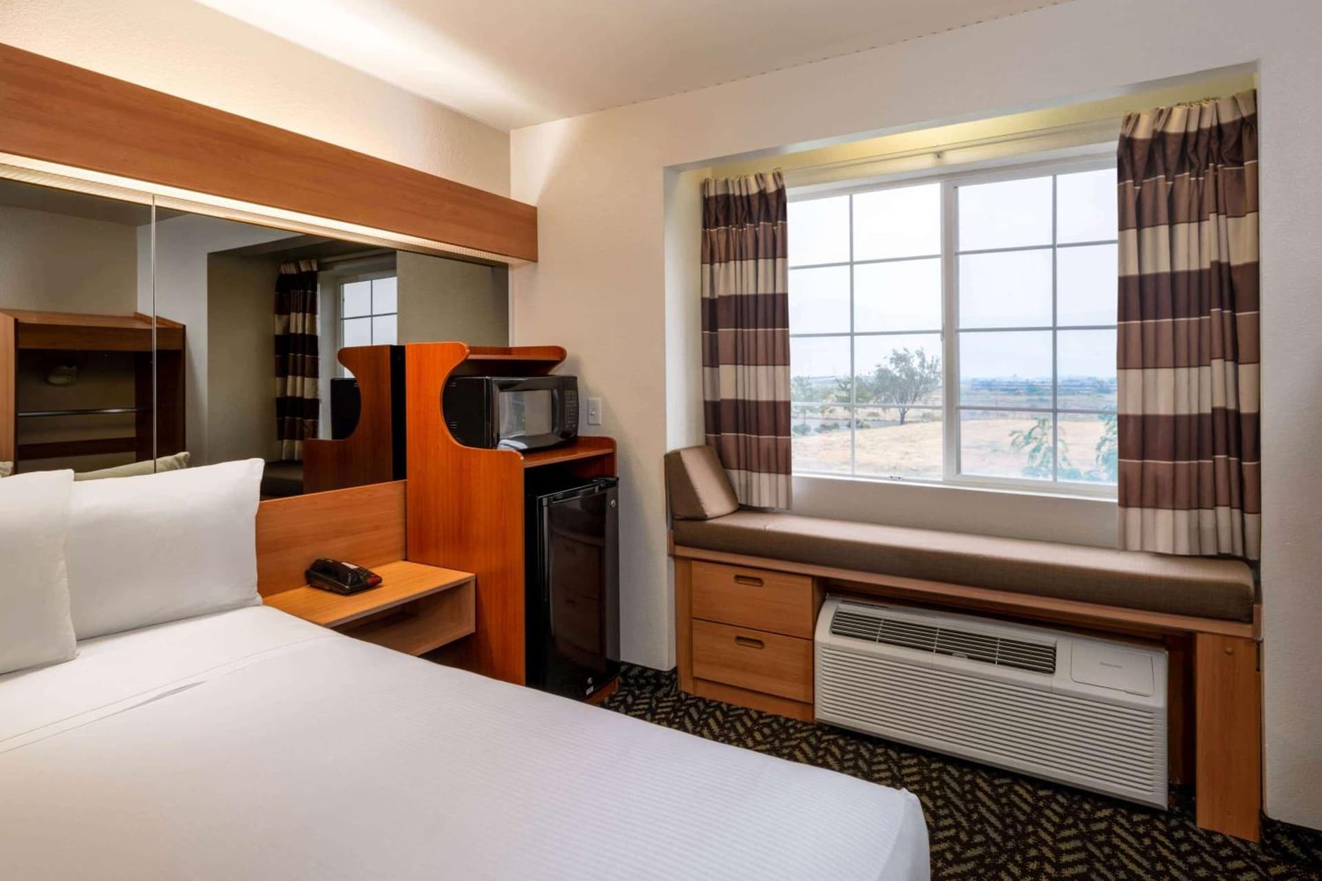 Microtel Inn & Suites by Wyndham Salt Lake City Airport interior in Salt Lake City, UT — gallery photo 2