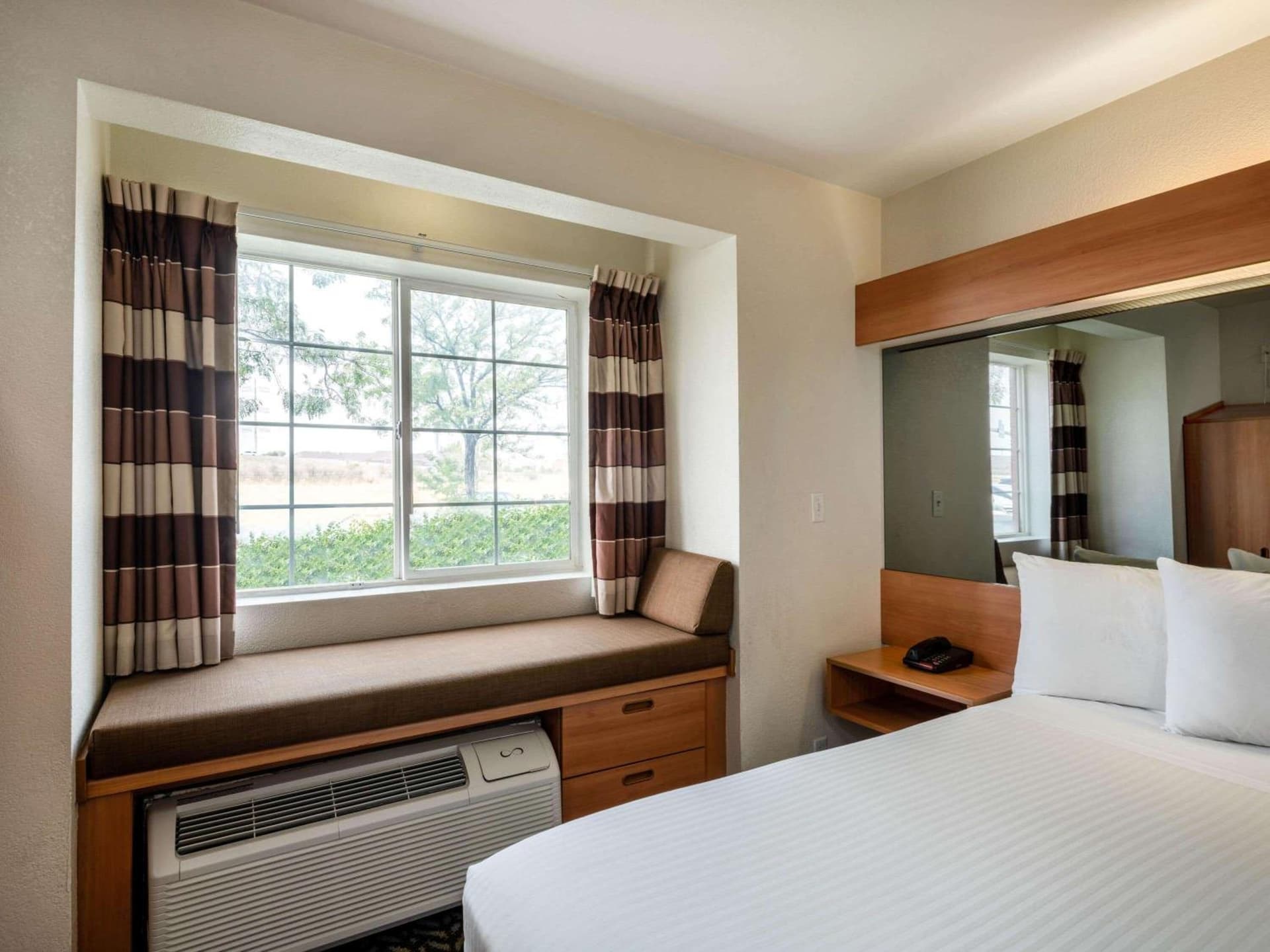 Microtel Inn & Suites by Wyndham Salt Lake City Airport gallery photo in Salt Lake City, UT — image 44