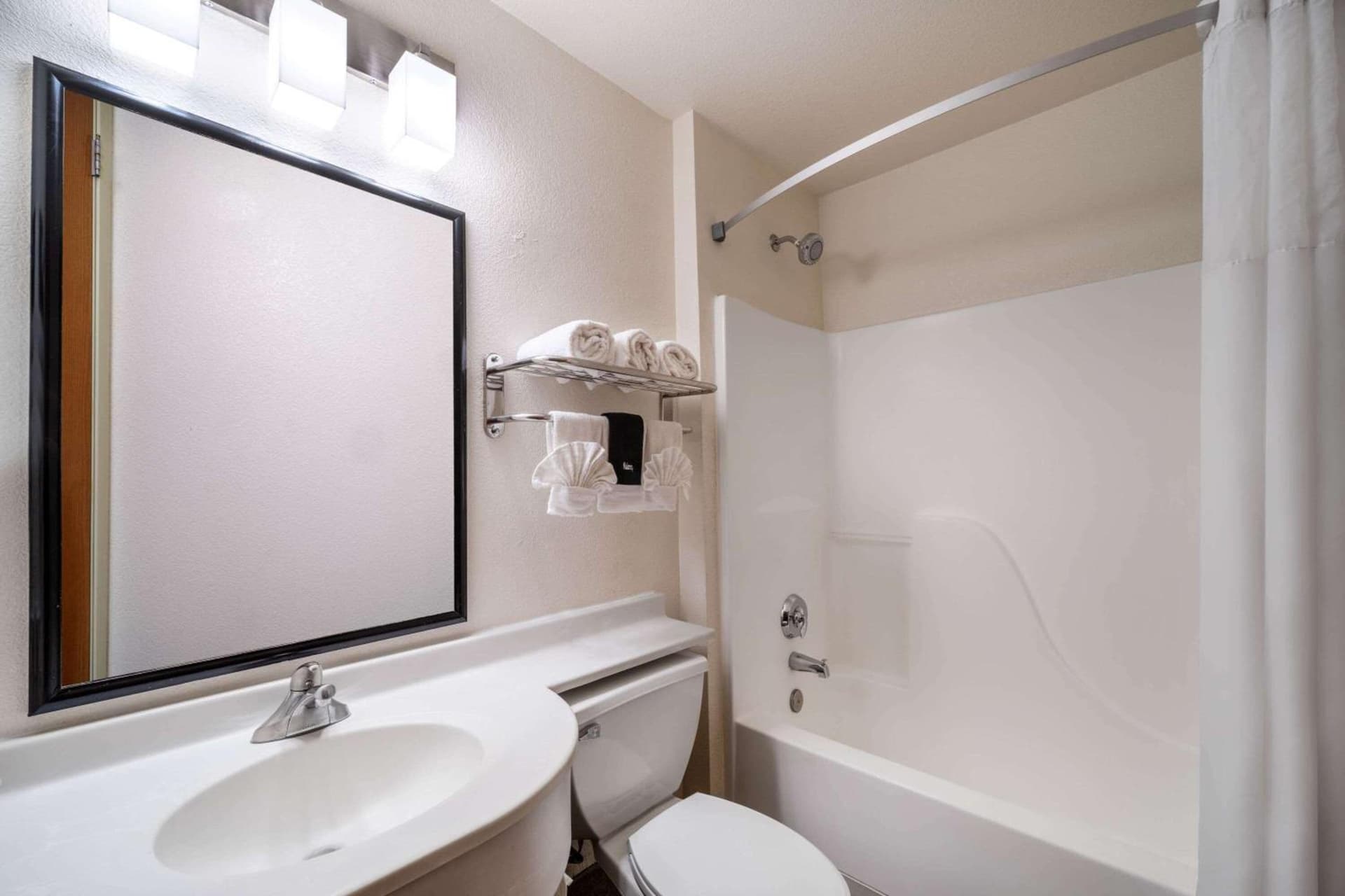 Microtel Inn & Suites by Wyndham Salt Lake City Airport gallery photo in Salt Lake City, UT — image 13