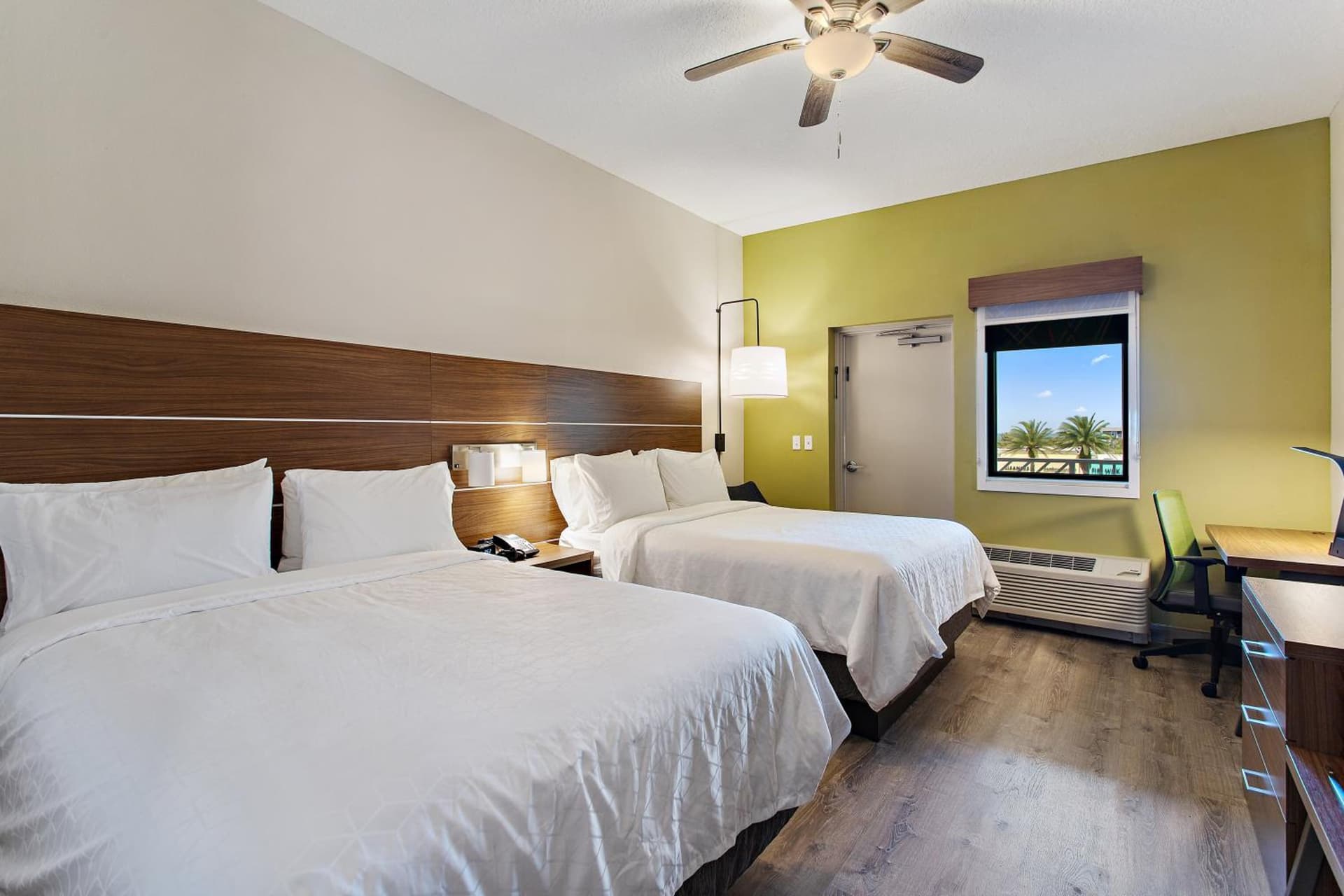 Holiday Inn Express St. Augustine - Vilano Beach by IHG gallery photo in St. Augustine, FL — image 8