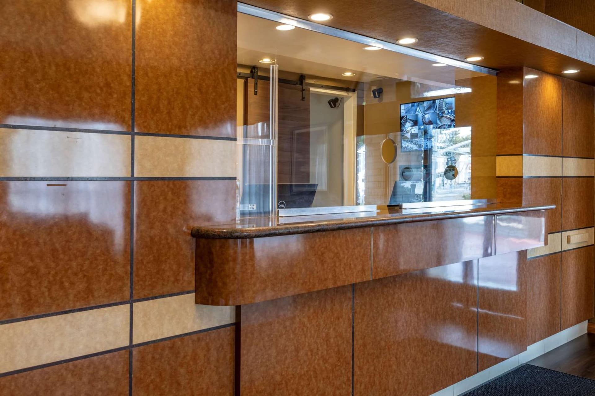 Best Western Plus South Bay Hotel property views in Lawndale, CA — gallery photo 3