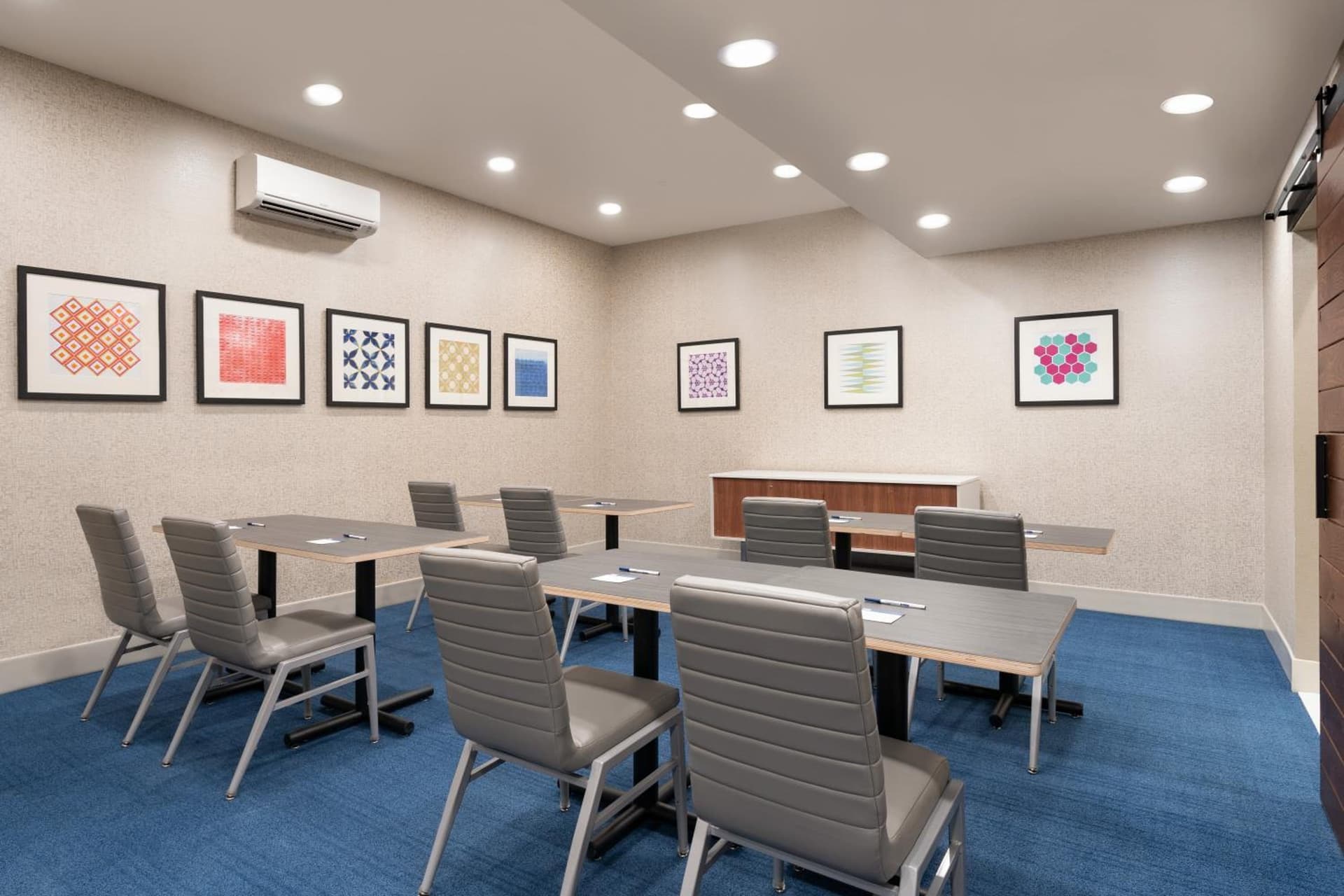 Holiday Inn Express - Jamaica - JFK AirTrain - NYC by IHG gallery photo in Queens, NY — image 19