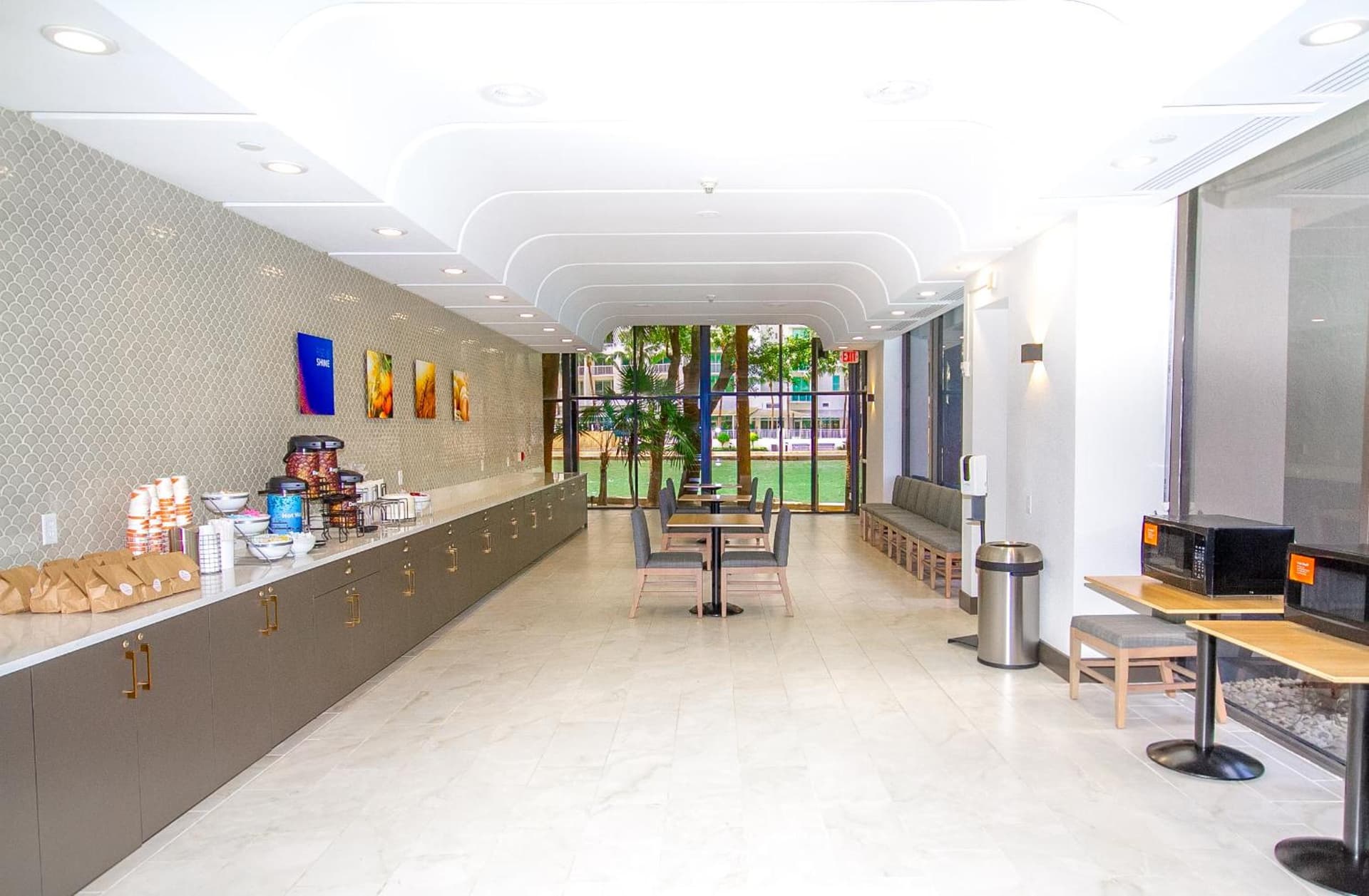 Comfort Inn & Suites Downtown Brickell-Port of Miami gallery photo in Miami, FL — image 33