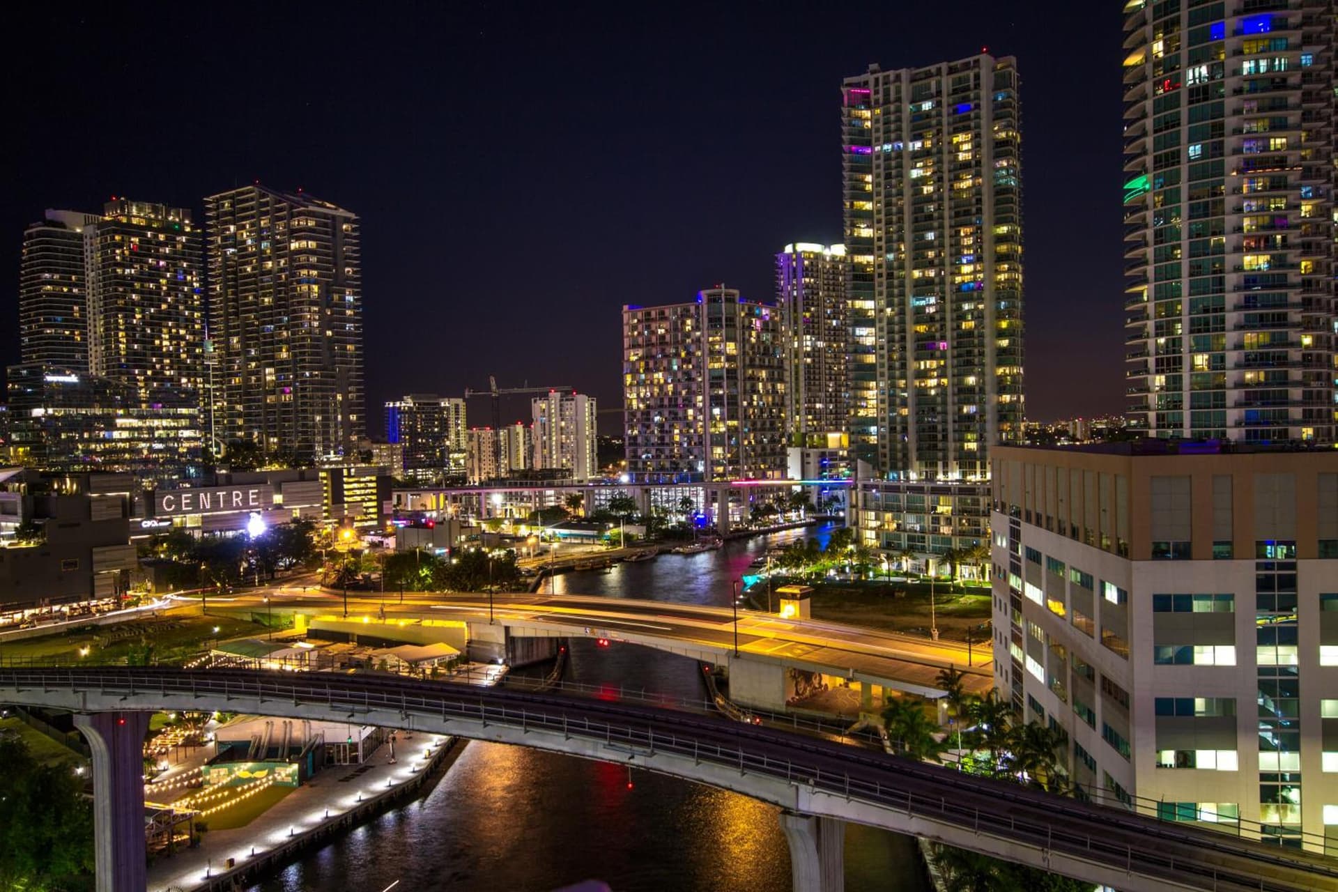 Comfort Inn & Suites Downtown Brickell-Port of Miami gallery photo in Miami, FL — image 25