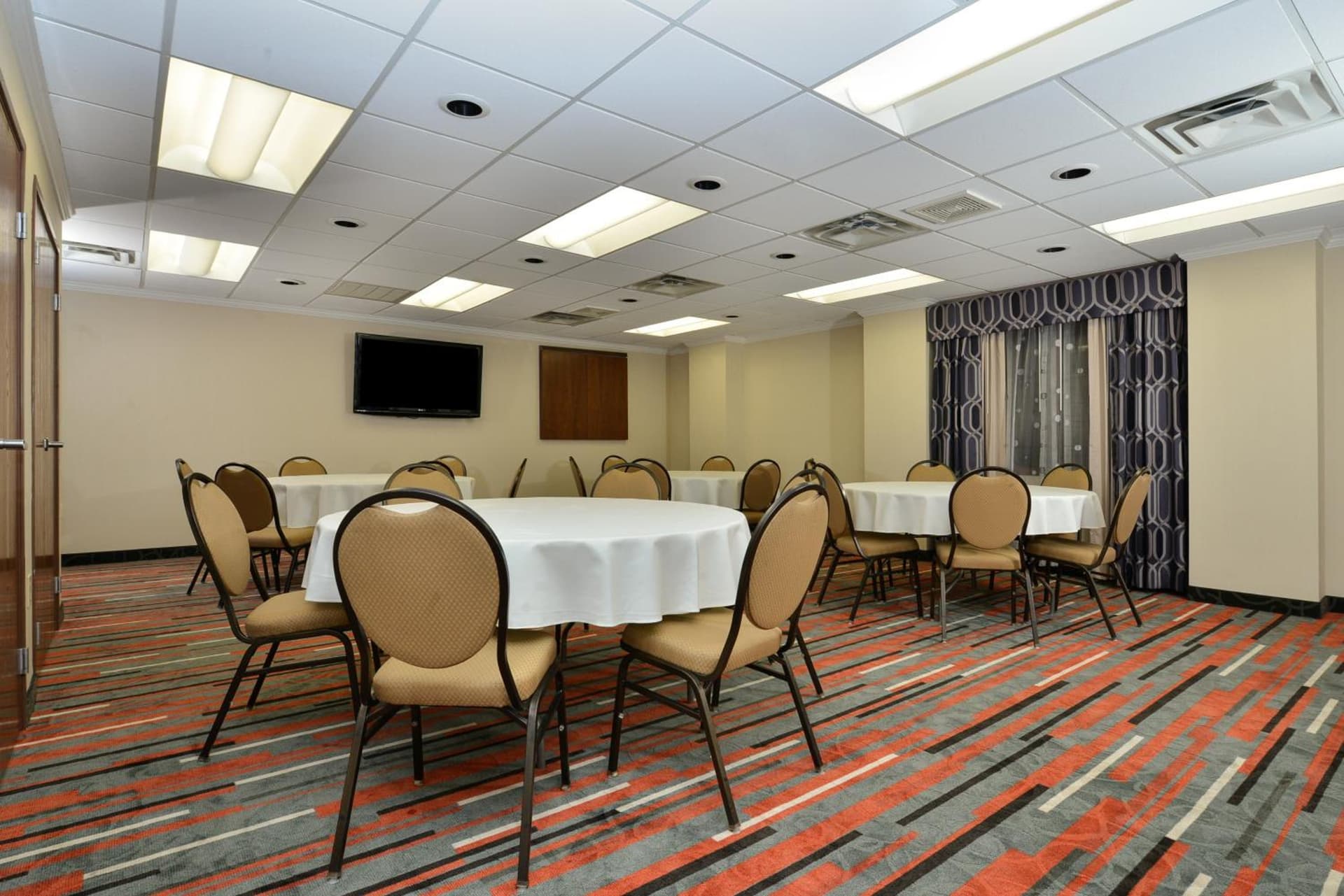 Holiday Inn Express Boston-Milford by IHG gallery photo in Milford — image 50