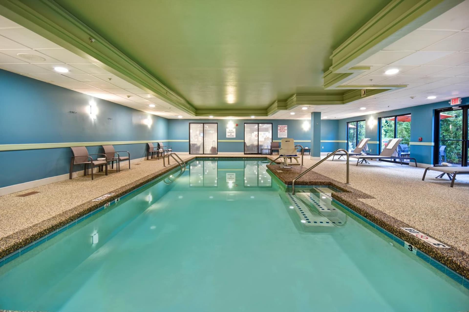 Holiday Inn Express Newport North - Middletown by IHG property views in Middletown, RI — gallery photo 3