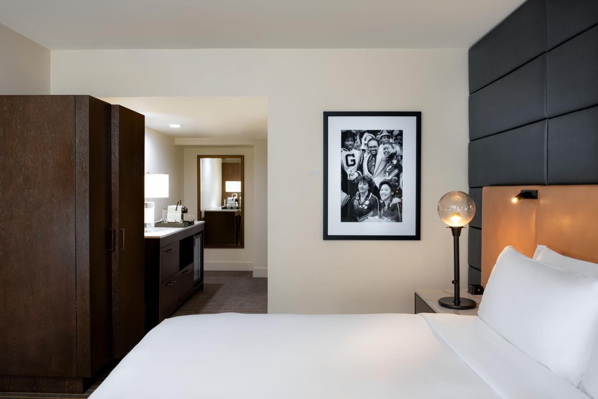 Hotel Theodore Seattle Downtown, Tapestry by Hilton gallery photo in Seattle, WA — image 27