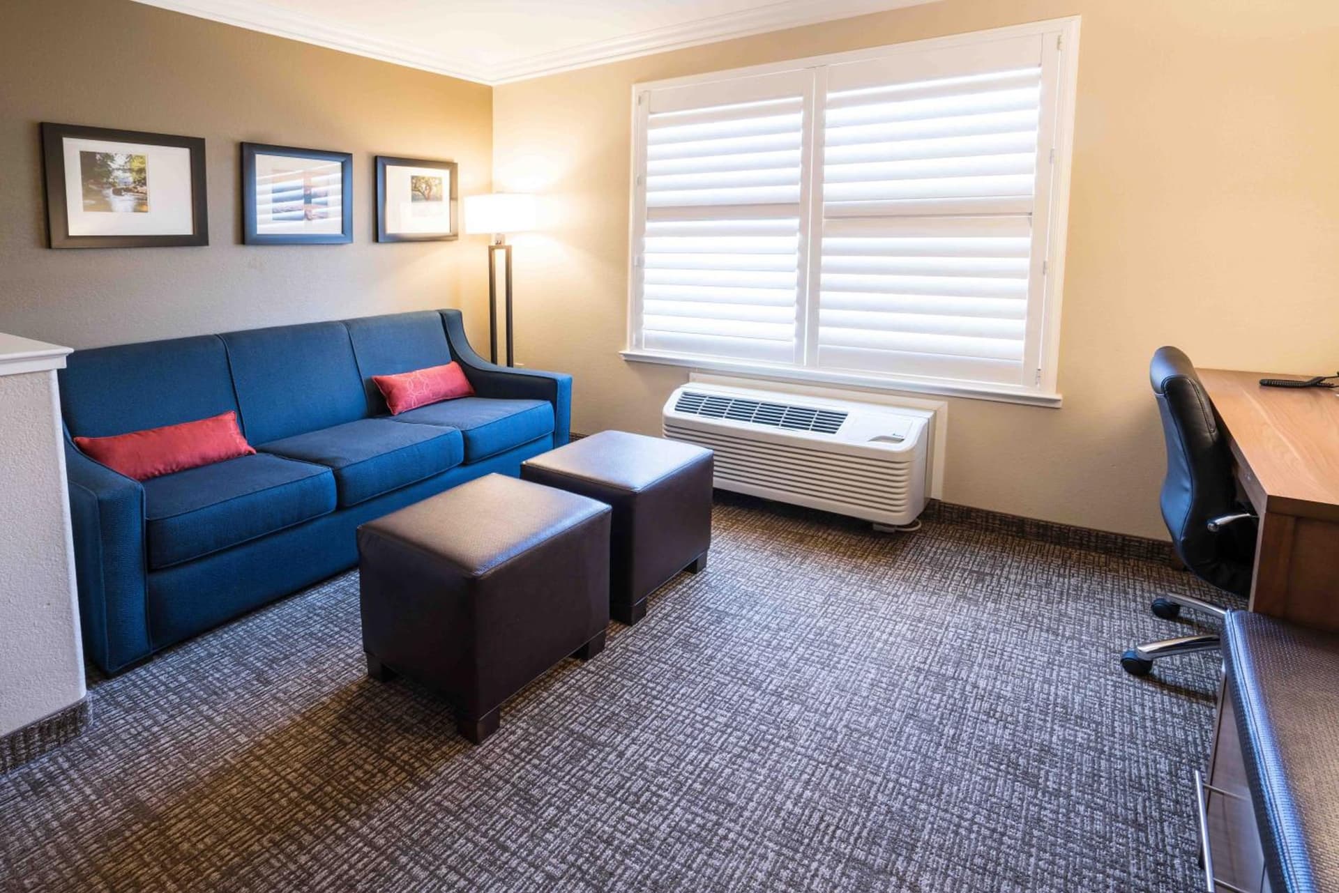 Comfort Suites Fresno River Park gallery photo in Fresno, CA — image 25