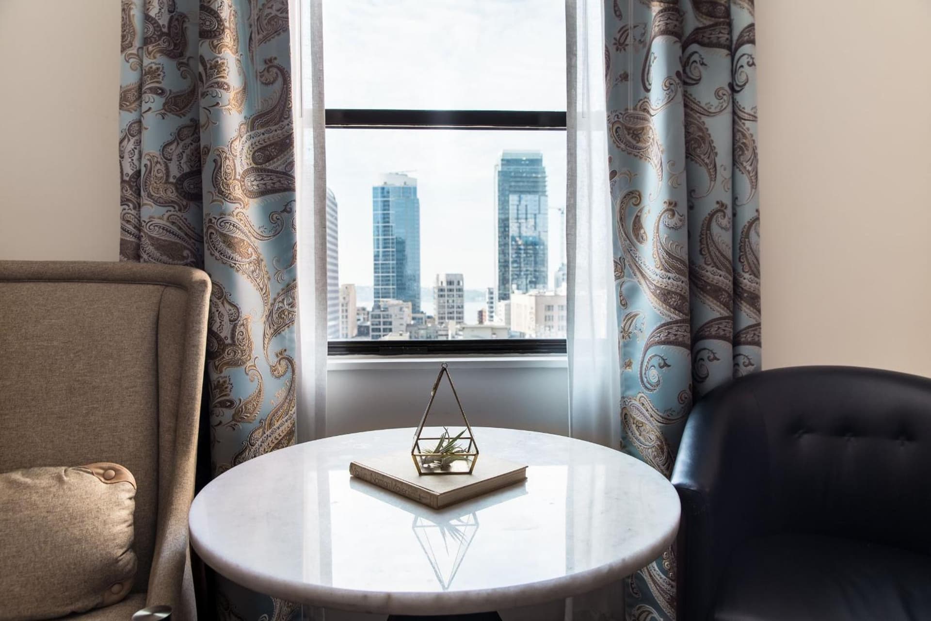 Hotel Theodore Seattle Downtown, Tapestry by Hilton property views in Seattle, WA — gallery photo 3