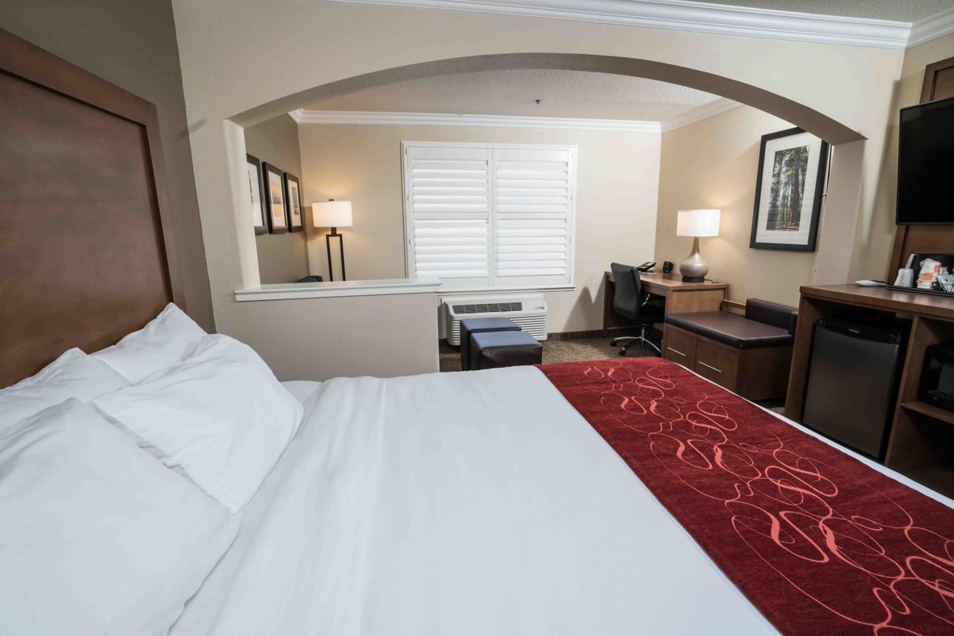 Comfort Suites Fresno River Park gallery photo in Fresno, CA — image 5