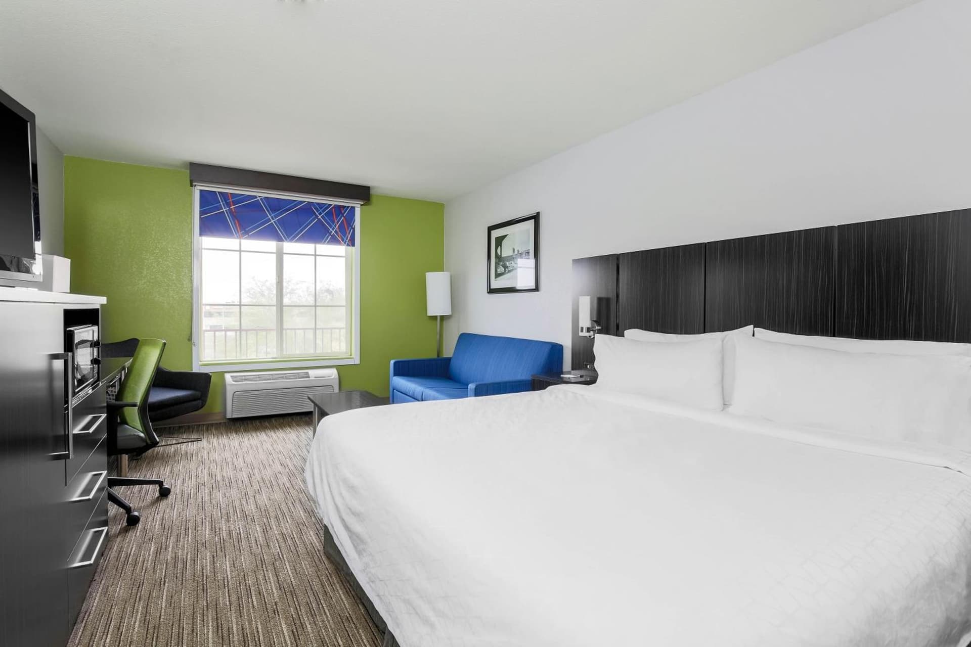 Holiday Inn Express Lancaster by IHG gallery photo in Lancaster, CA — image 16