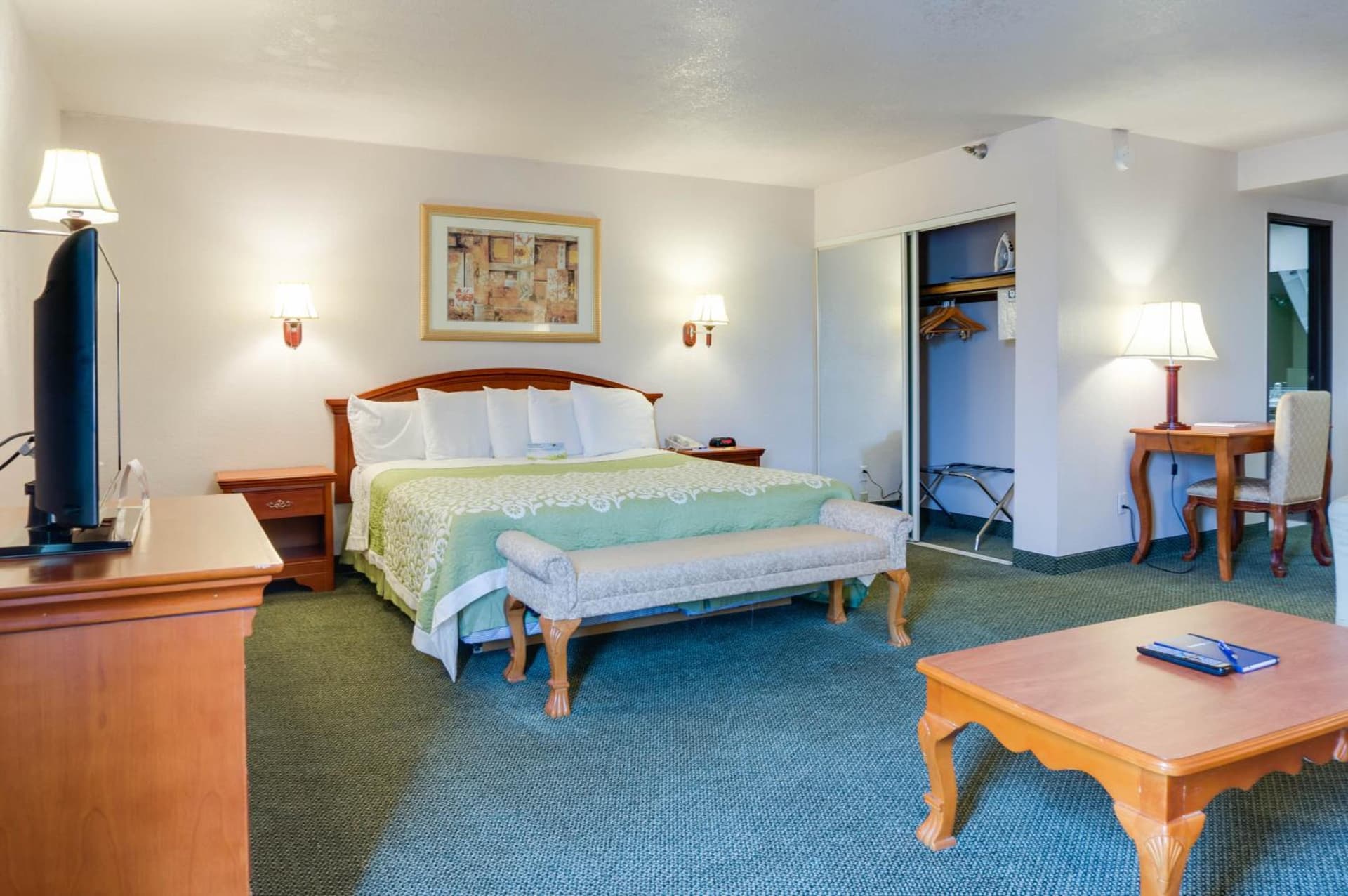 Days Inn & Suites by Wyndham Fullerton property views in Fullerton, CA — gallery photo 3