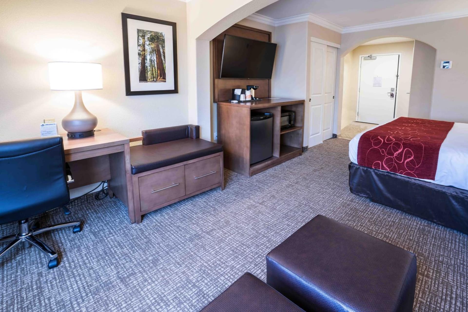 Comfort Suites Fresno River Park gallery photo in Fresno, CA — image 14