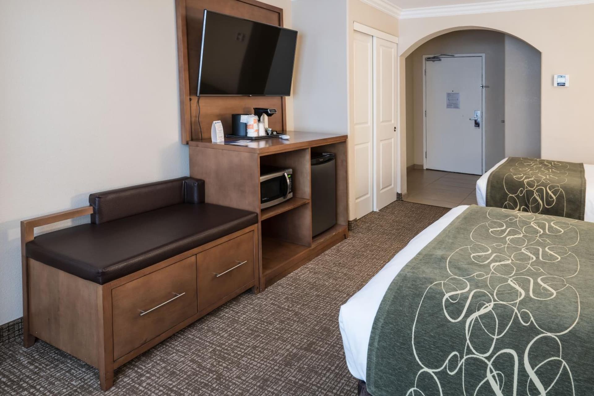 Comfort Suites Fresno River Park gallery photo in Fresno, CA — image 31