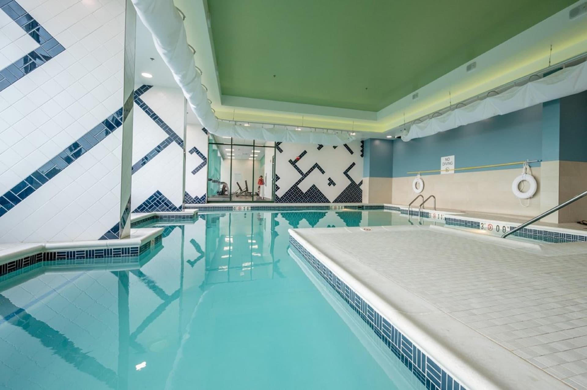 Holiday Inn Express & Suites VA Beach Oceanfront by IHG gallery photo in Virginia Beach, VA — image 30
