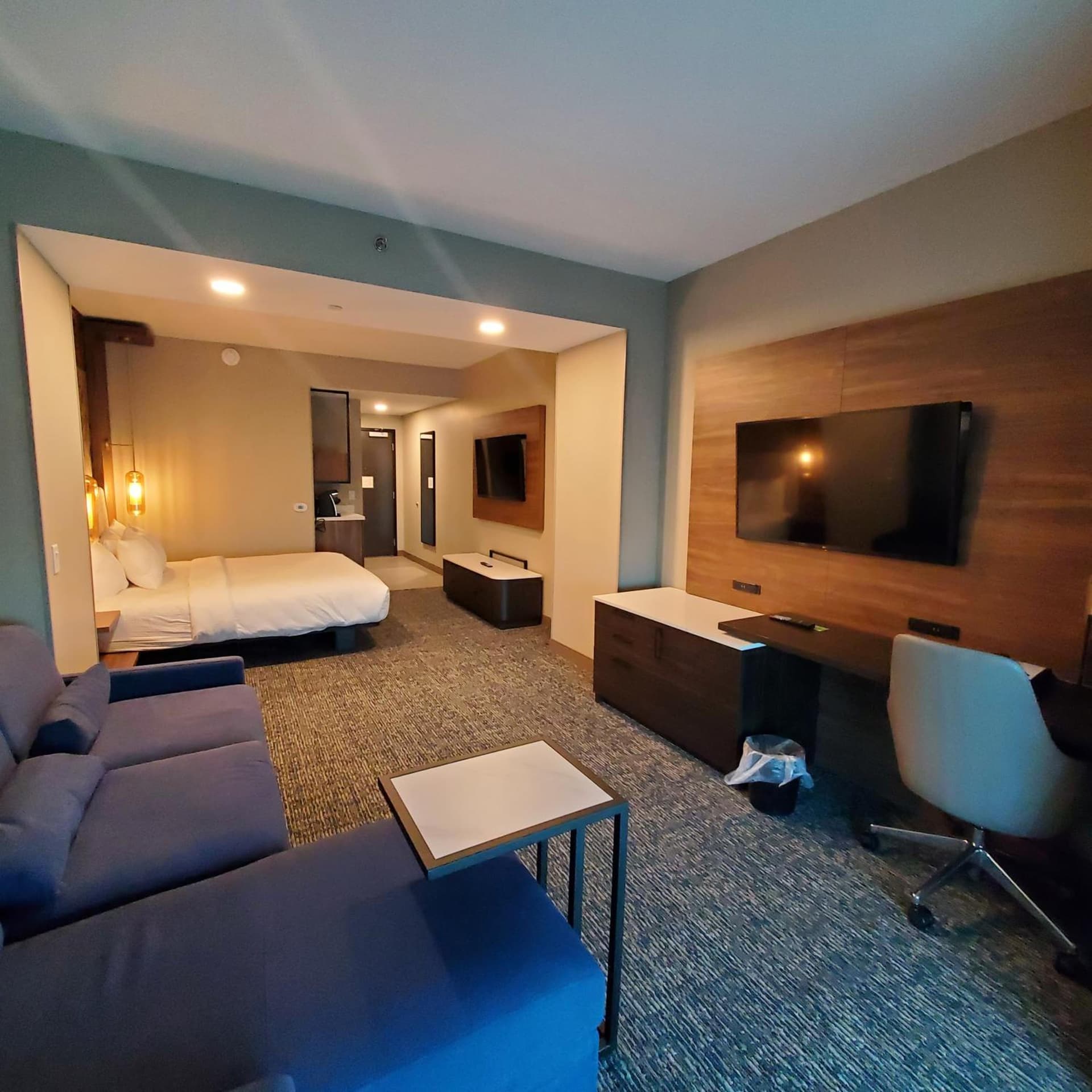 La Quinta Inn & Suites by Wyndham Nashville Downtown Stadium gallery photo in Nashville, TN — image 27