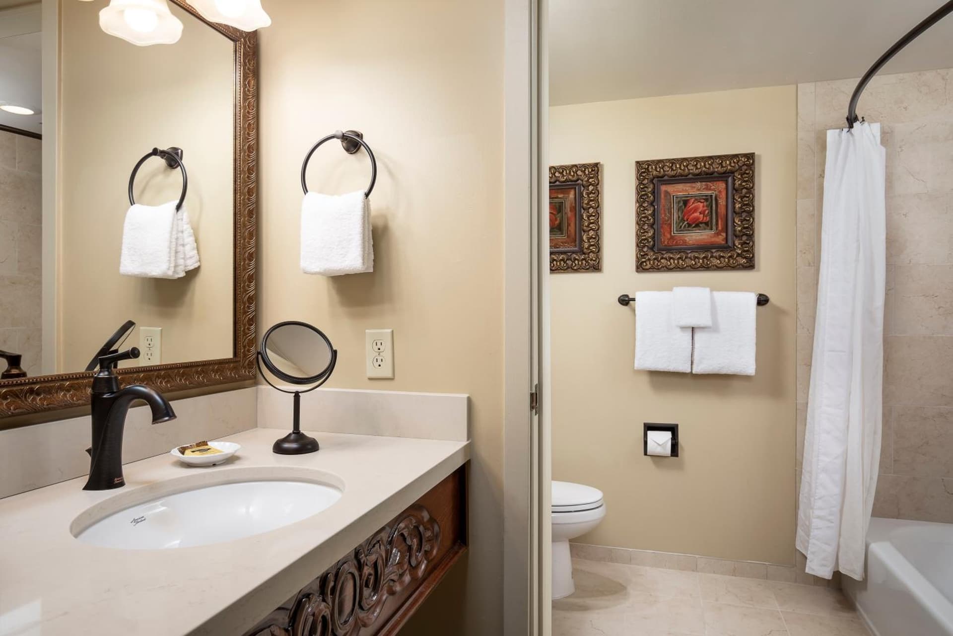 Victorian Inn gallery photo in Monterey, CA — image 27