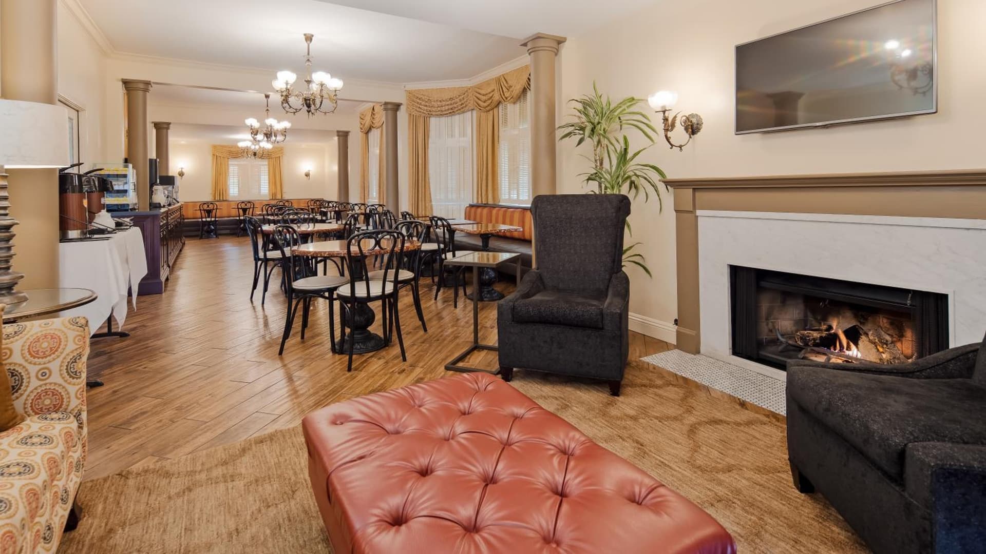 Victorian Inn gallery photo in Monterey, CA — image 21