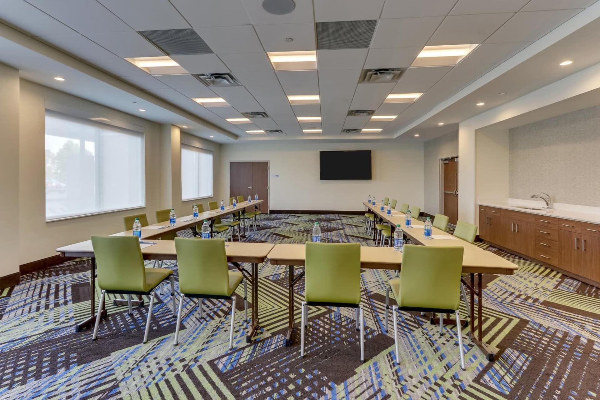 Holiday Inn Express - Wilmington - Porters Neck by IHG property views in Wilmington, NC — gallery photo 3