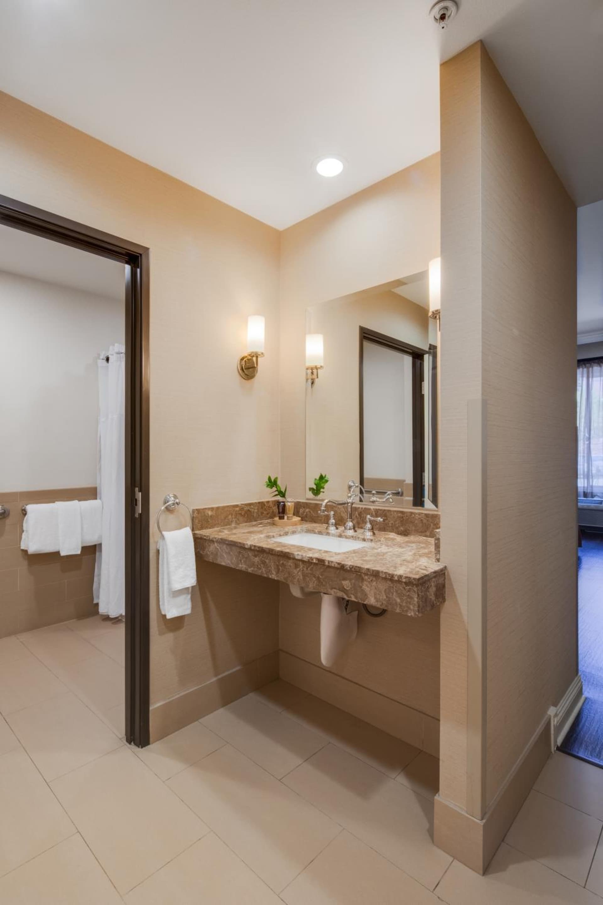 Ayres Hotel & Spa Moreno Valley/Riverside gallery photo in Moreno Valley, CA — image 40