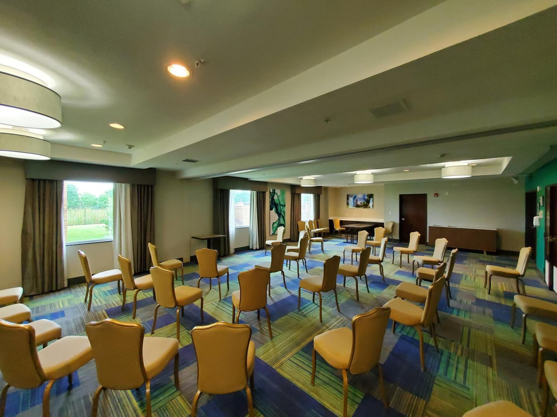Holiday Inn Express Pearland by IHG gallery photo in Pearland, TX — image 11