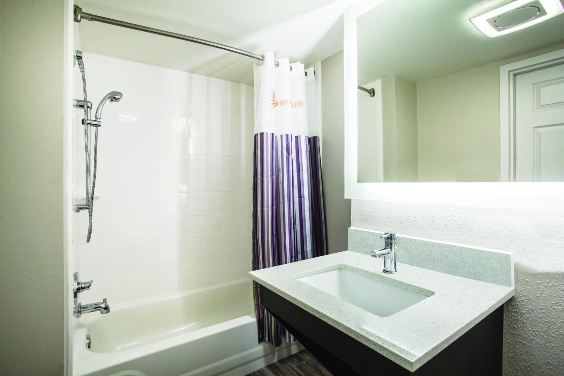 La Quinta by Wyndham Clearwater South gallery photo in Clearwater, FL — image 43