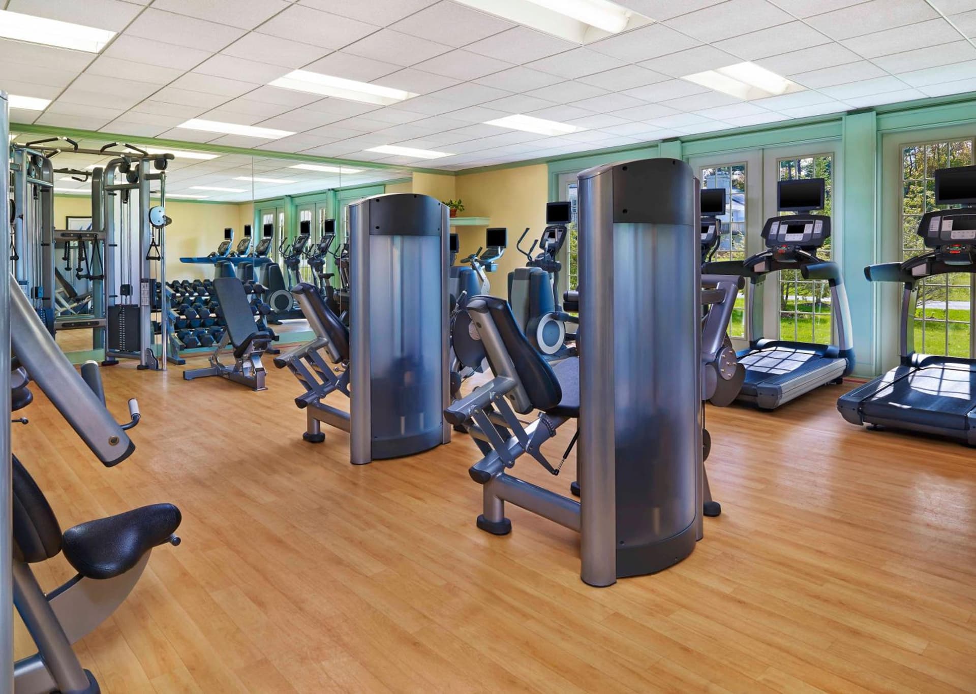 The Equinox Golf Resort & Spa gallery photo in Manchester — image 93
