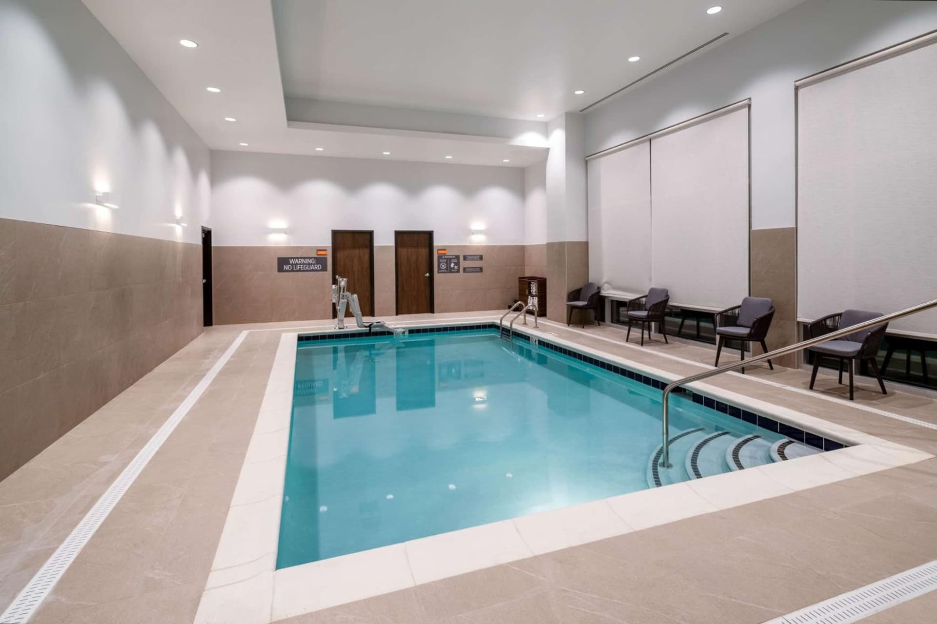 La Quinta Inn & Suites by Wyndham Nashville Downtown Stadium gallery photo in Nashville, TN — image 32