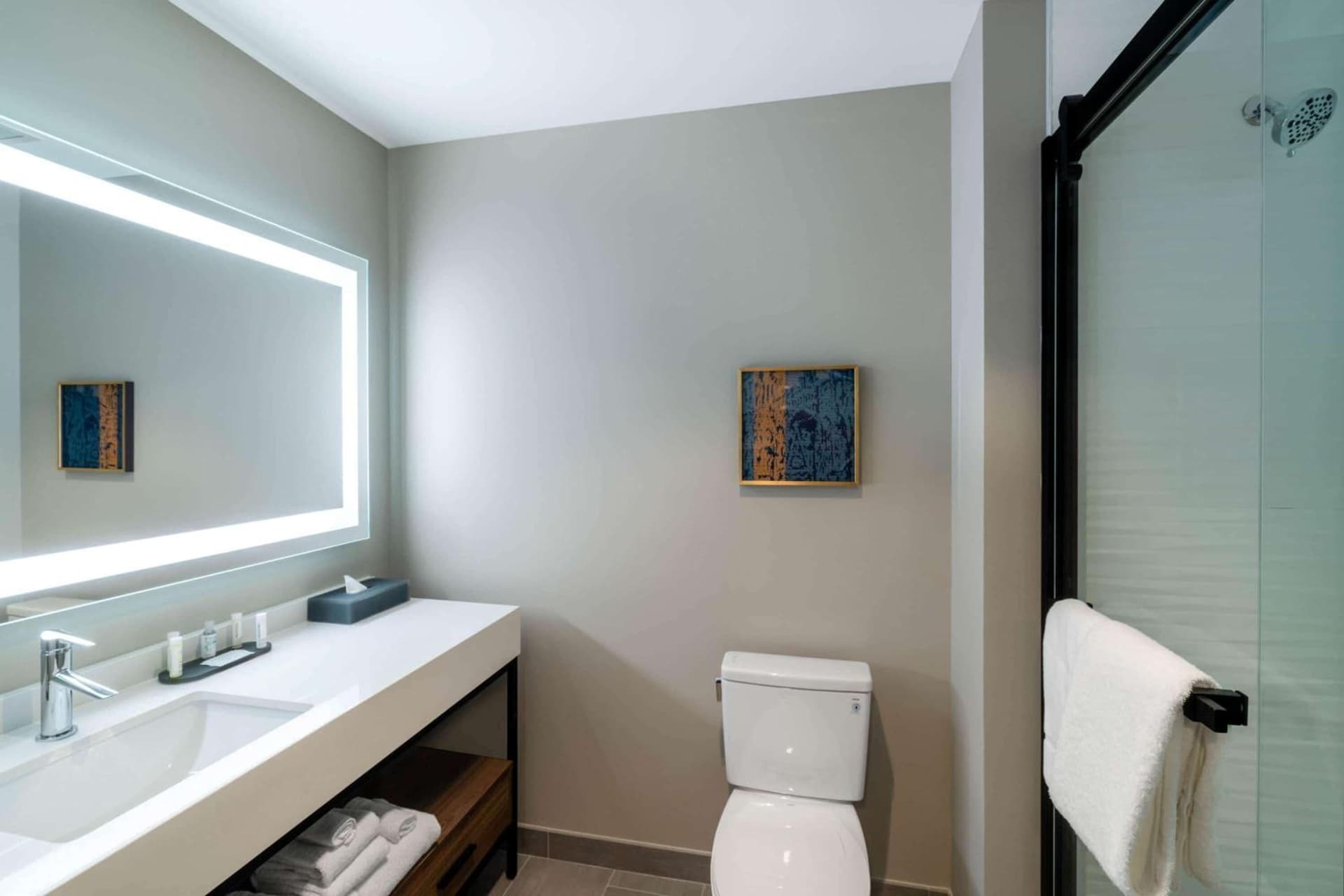 La Quinta Inn & Suites by Wyndham Nashville Downtown Stadium gallery photo in Nashville, TN — image 23