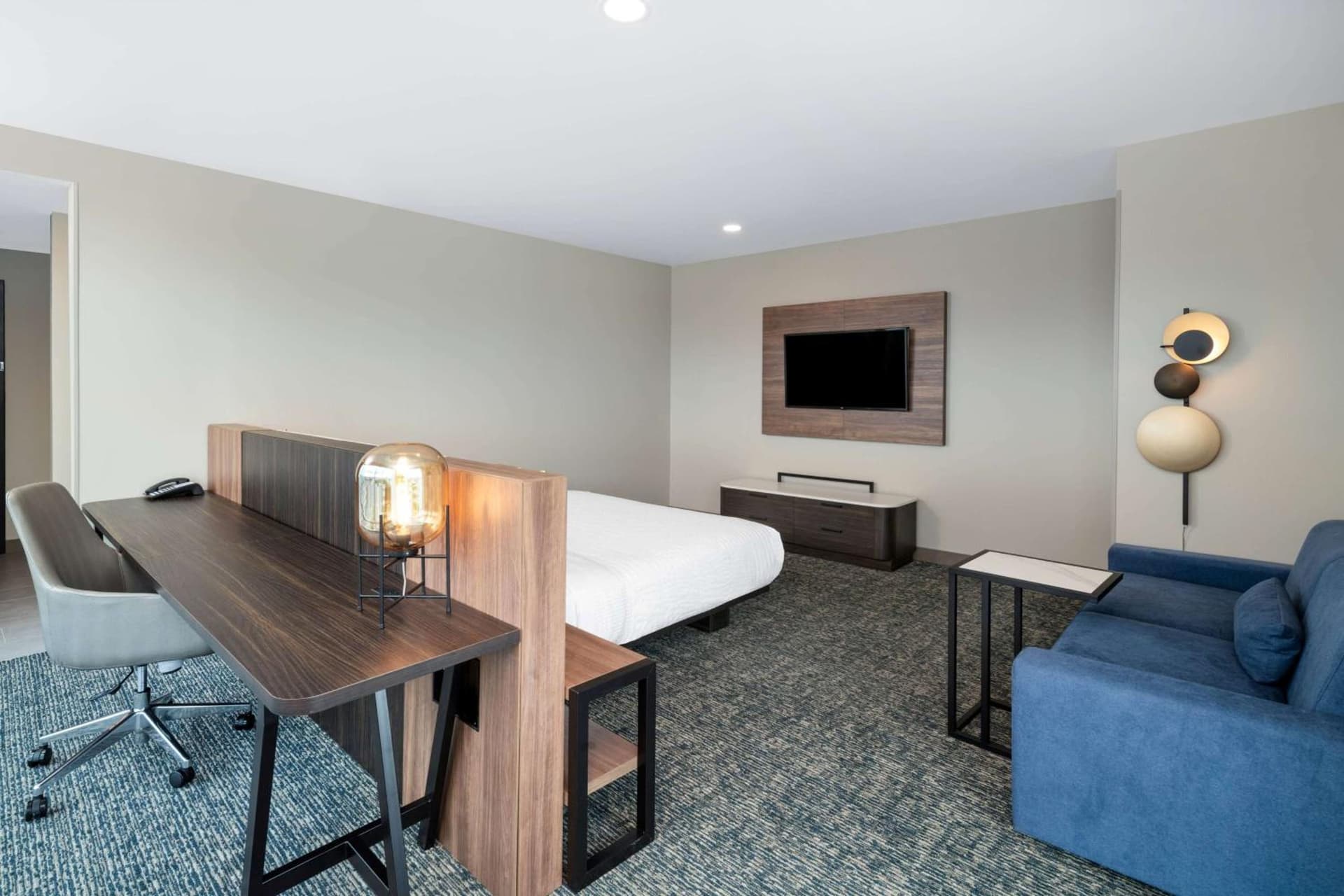 La Quinta Inn & Suites by Wyndham Nashville Downtown Stadium gallery photo in Nashville, TN — image 63