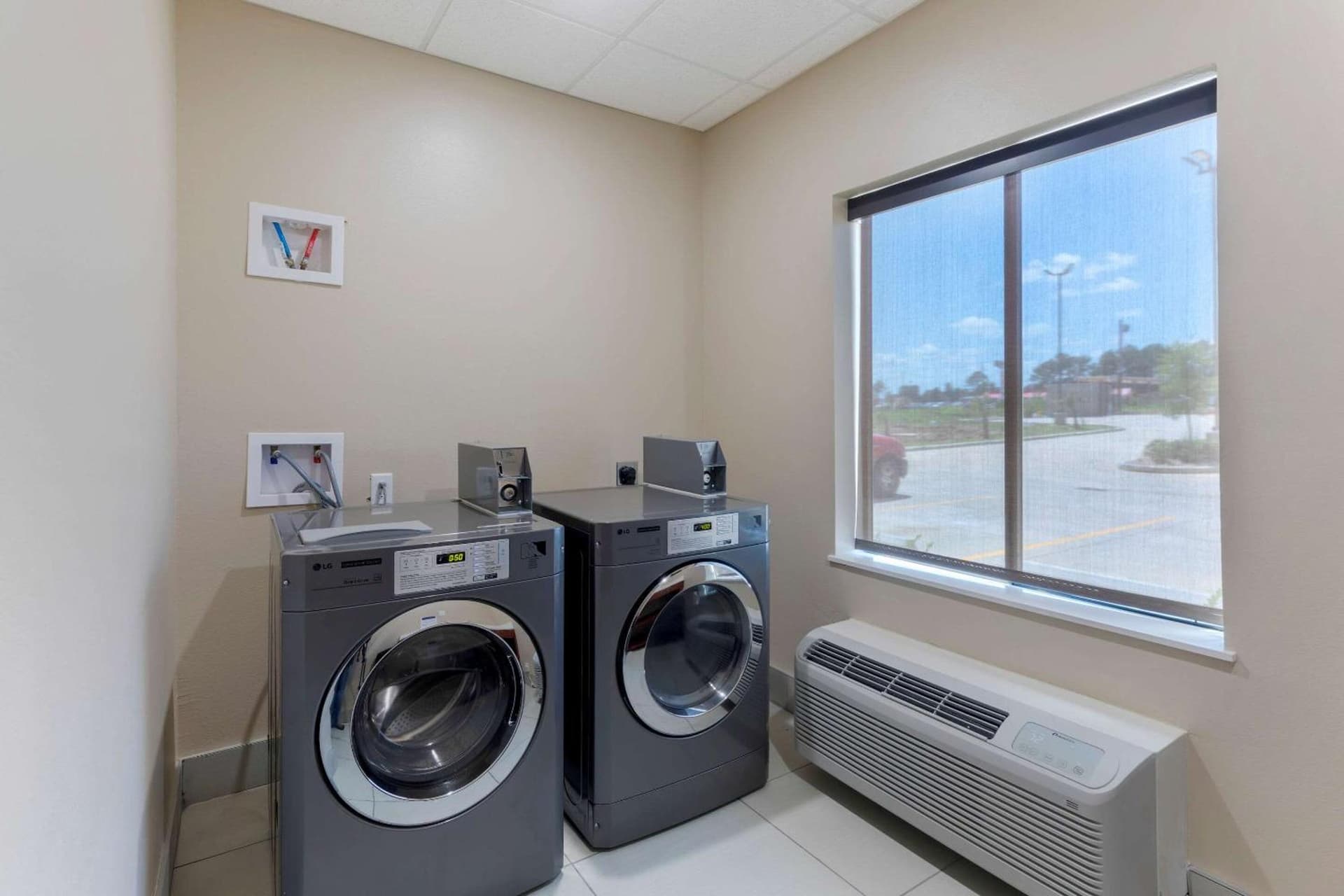 Comfort Suites West Monroe near Ike Hamilton Expo Center gallery photo in West Monroe, LA — image 58