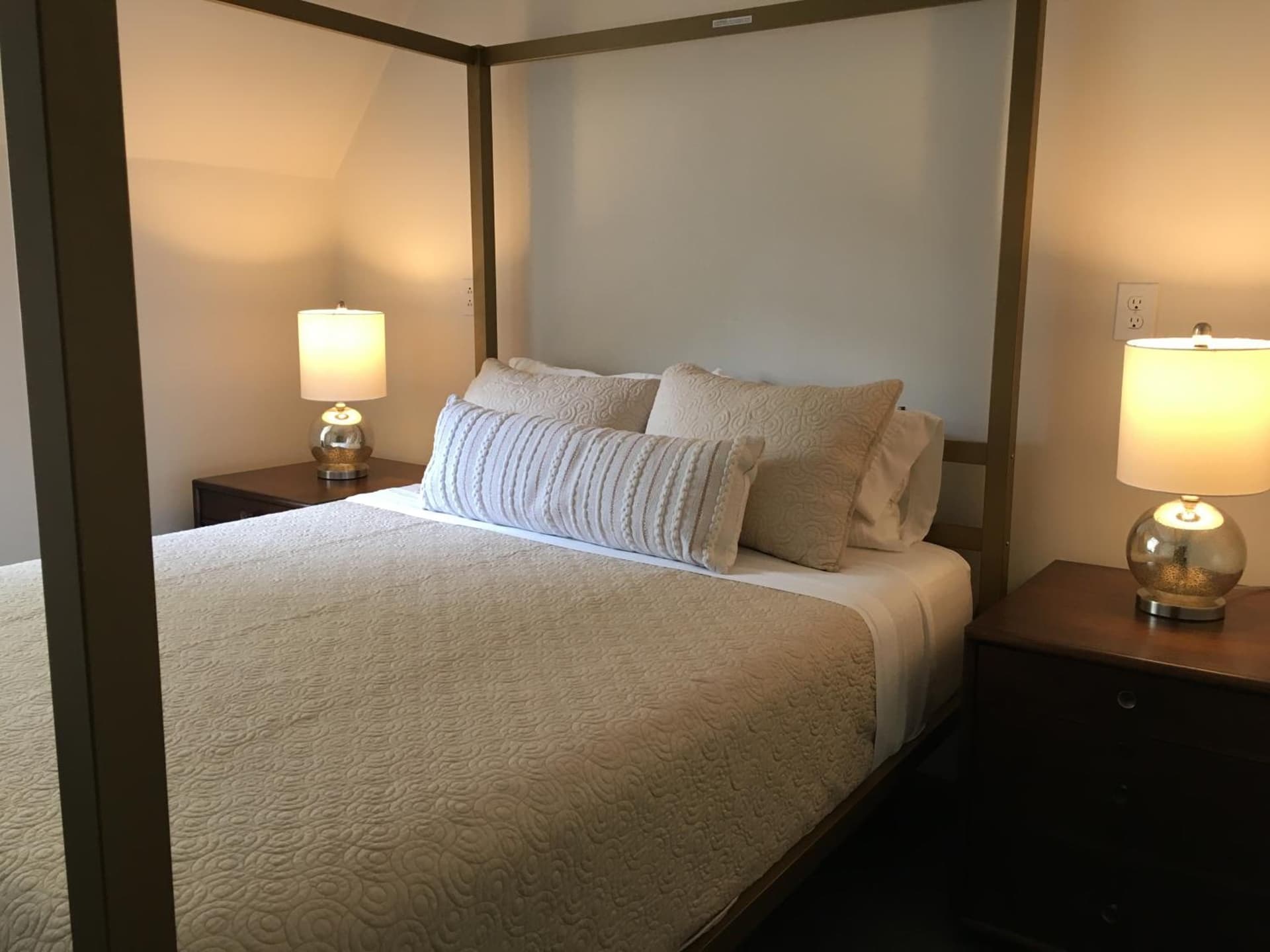 The Argus Hotel & Cocktail Lounge gallery photo in Albany, NY — image 59