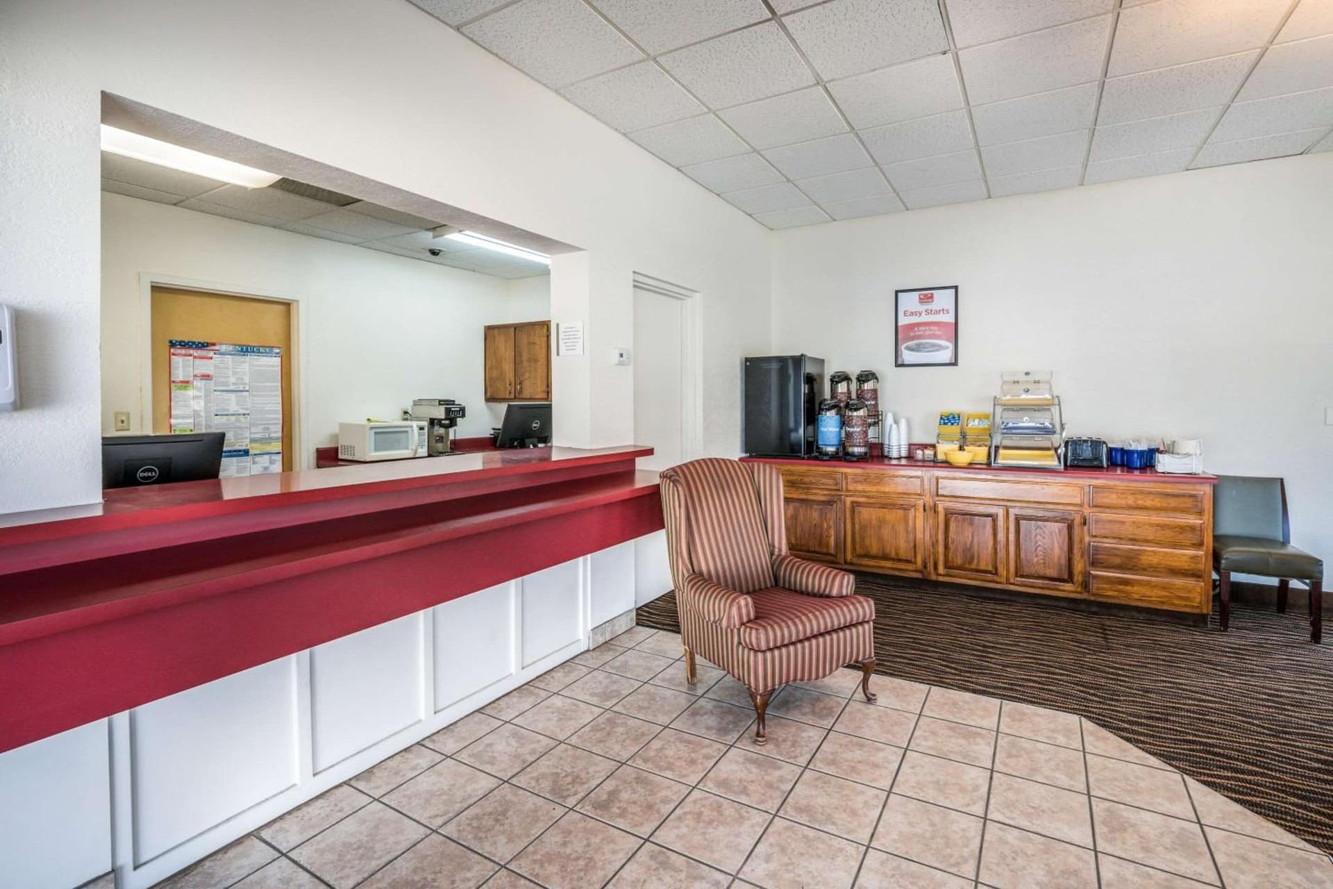 Suburban Studios Middlesboro interior in Middlesboro, KY — gallery photo 2