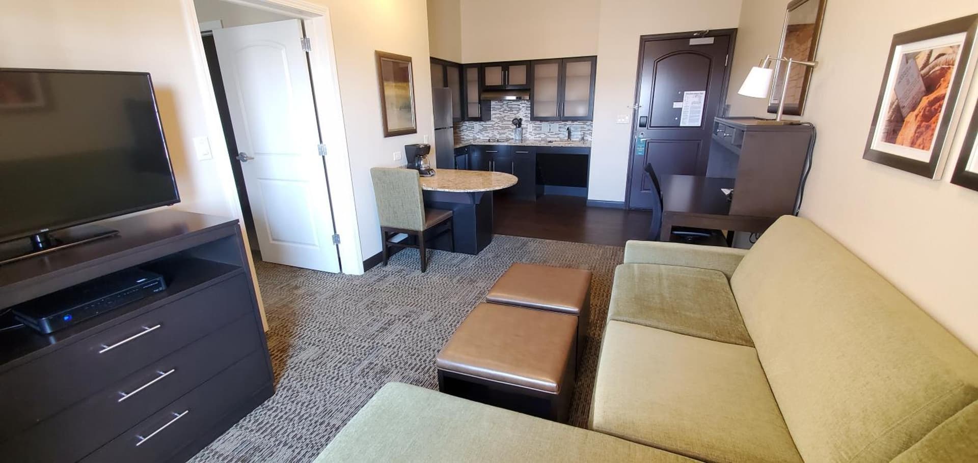 Staybridge Suites Eau Claire - Altoona by IHG gallery photo in Altoona, WI — image 17