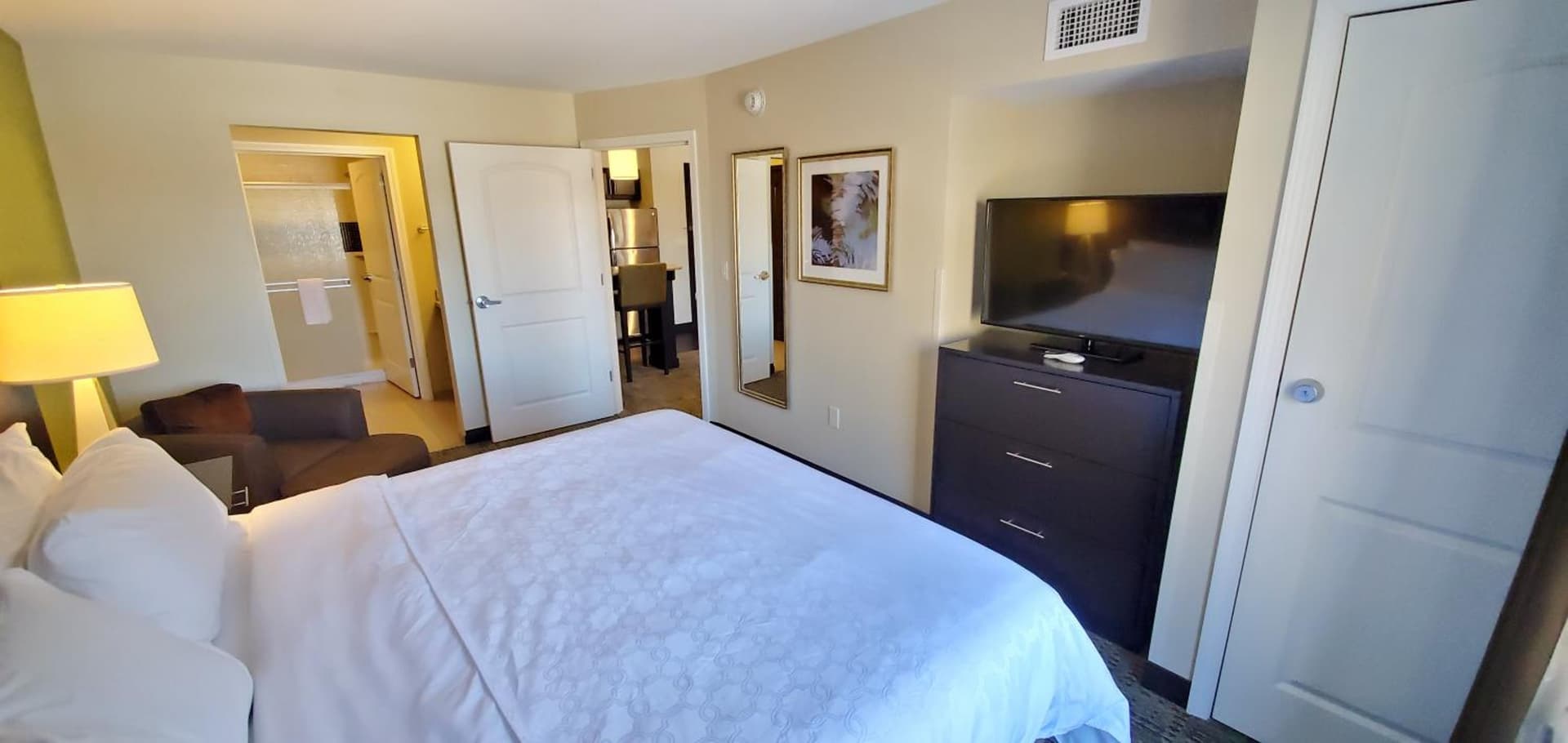 Staybridge Suites Eau Claire - Altoona by IHG gallery photo in Altoona, WI — image 20