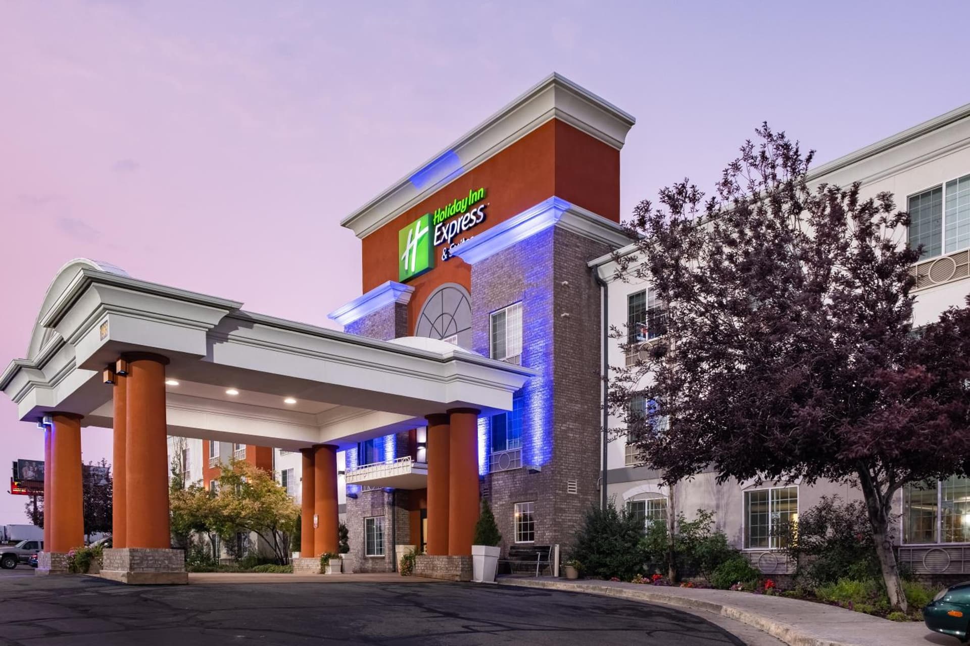 Holiday Inn Express Hotel & Suites Evanston by IHG featured exterior or lobby in Evanston, WY — similar hotel