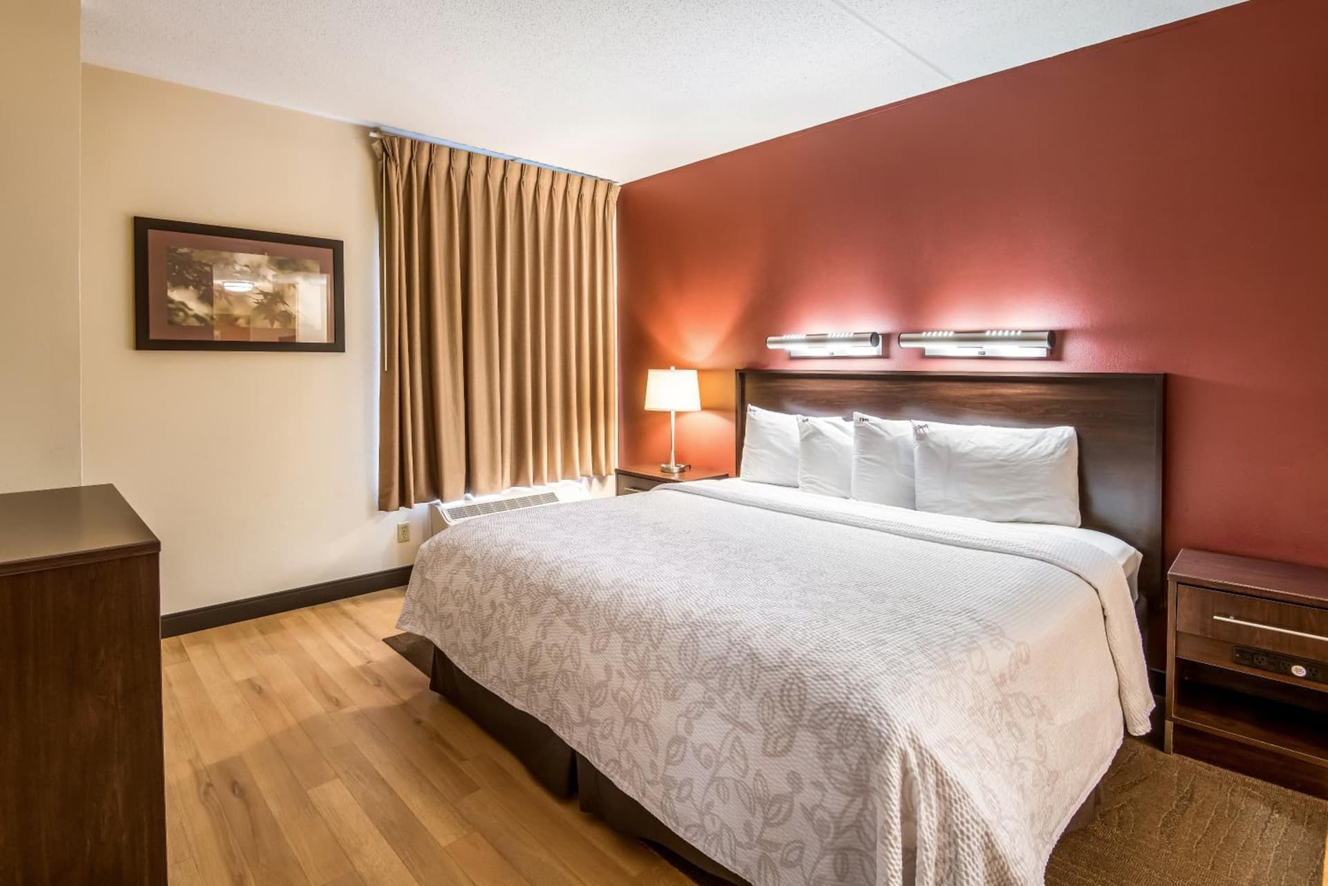 Red Roof Inn PLUS+ South Deerfield - Amherst gallery photo in South Deerfield, MA — image 26