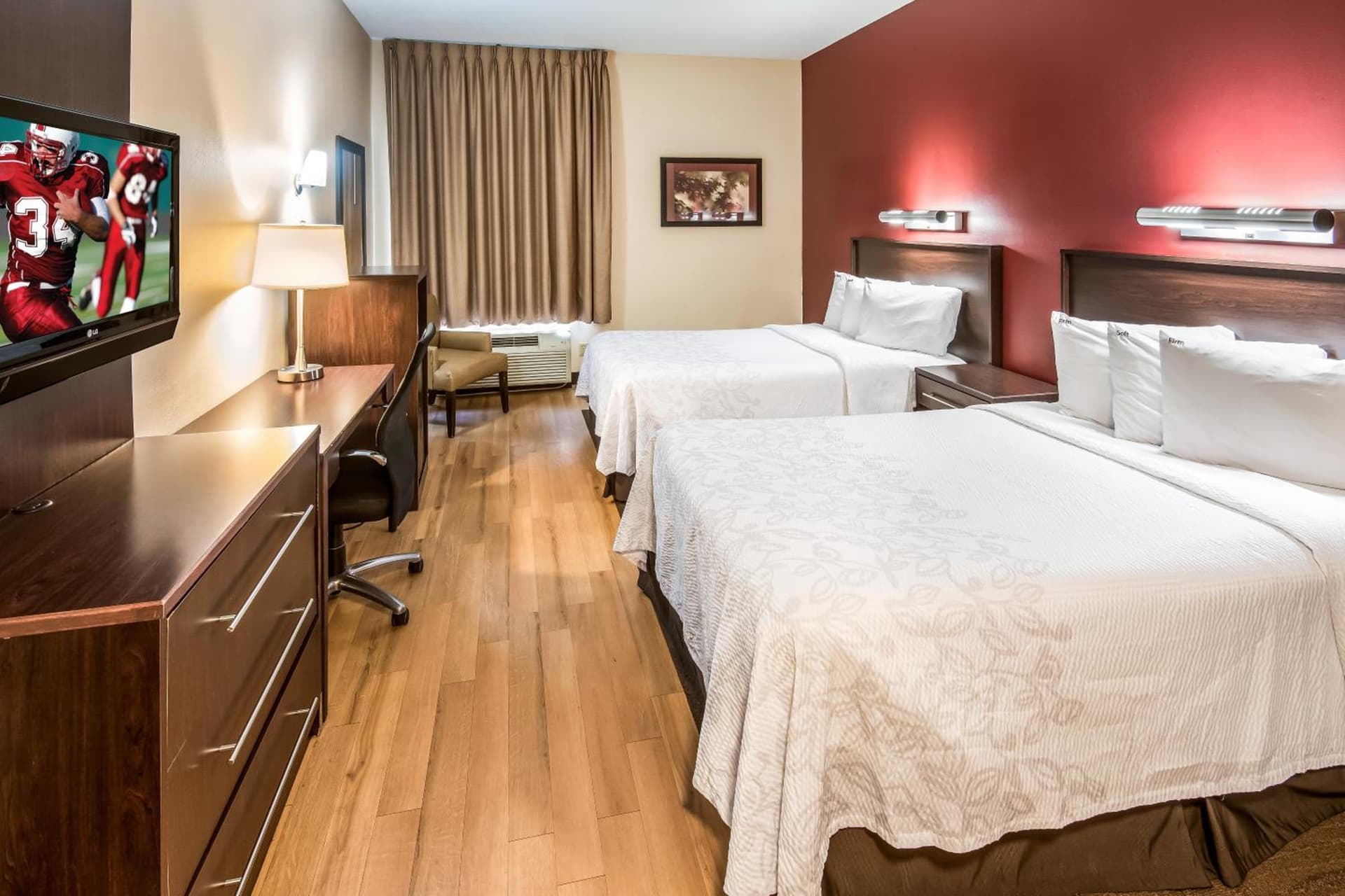 Red Roof Inn PLUS+ South Deerfield - Amherst gallery photo in South Deerfield, MA — image 6