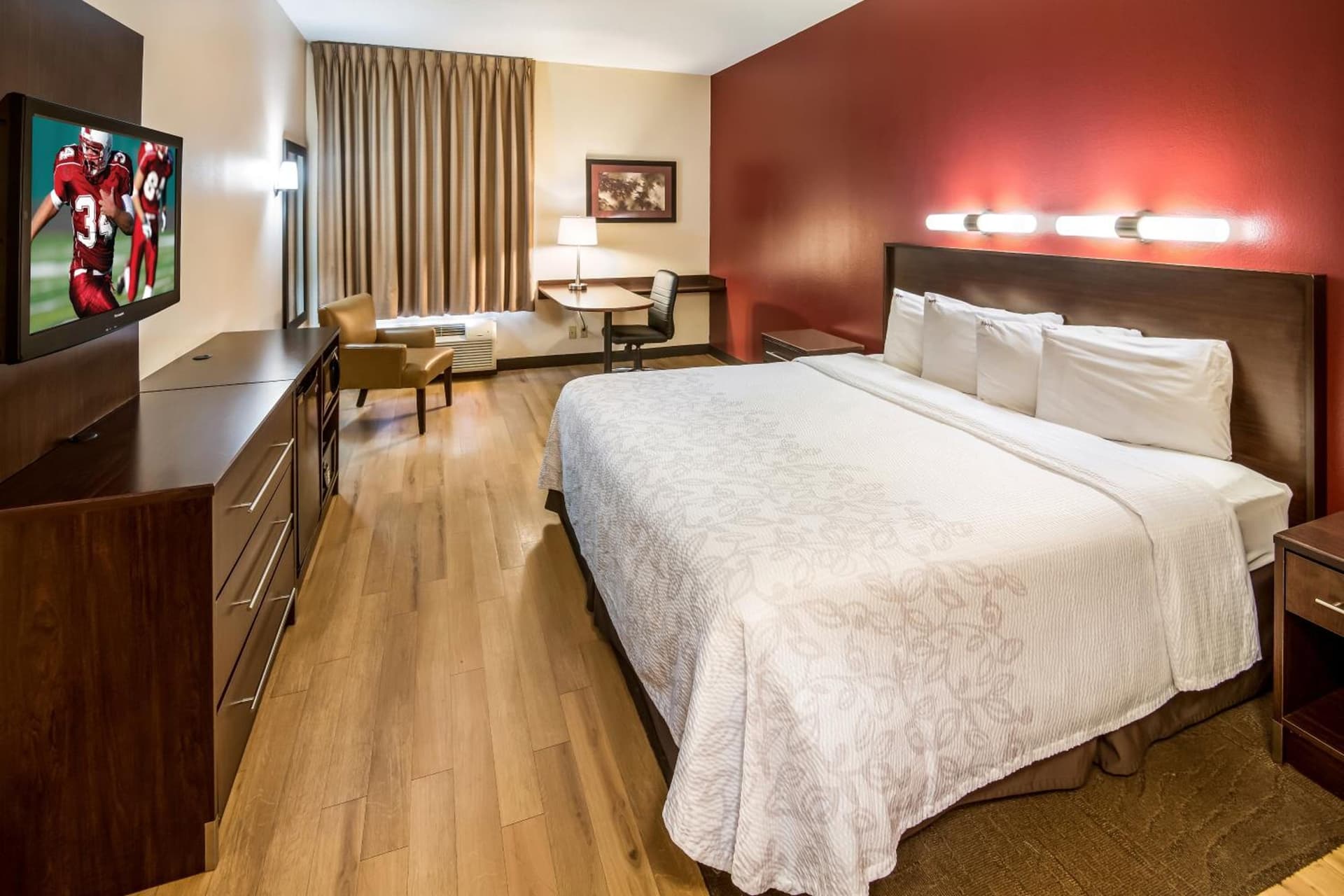 Red Roof Inn PLUS+ South Deerfield - Amherst gallery photo in South Deerfield, MA — image 17