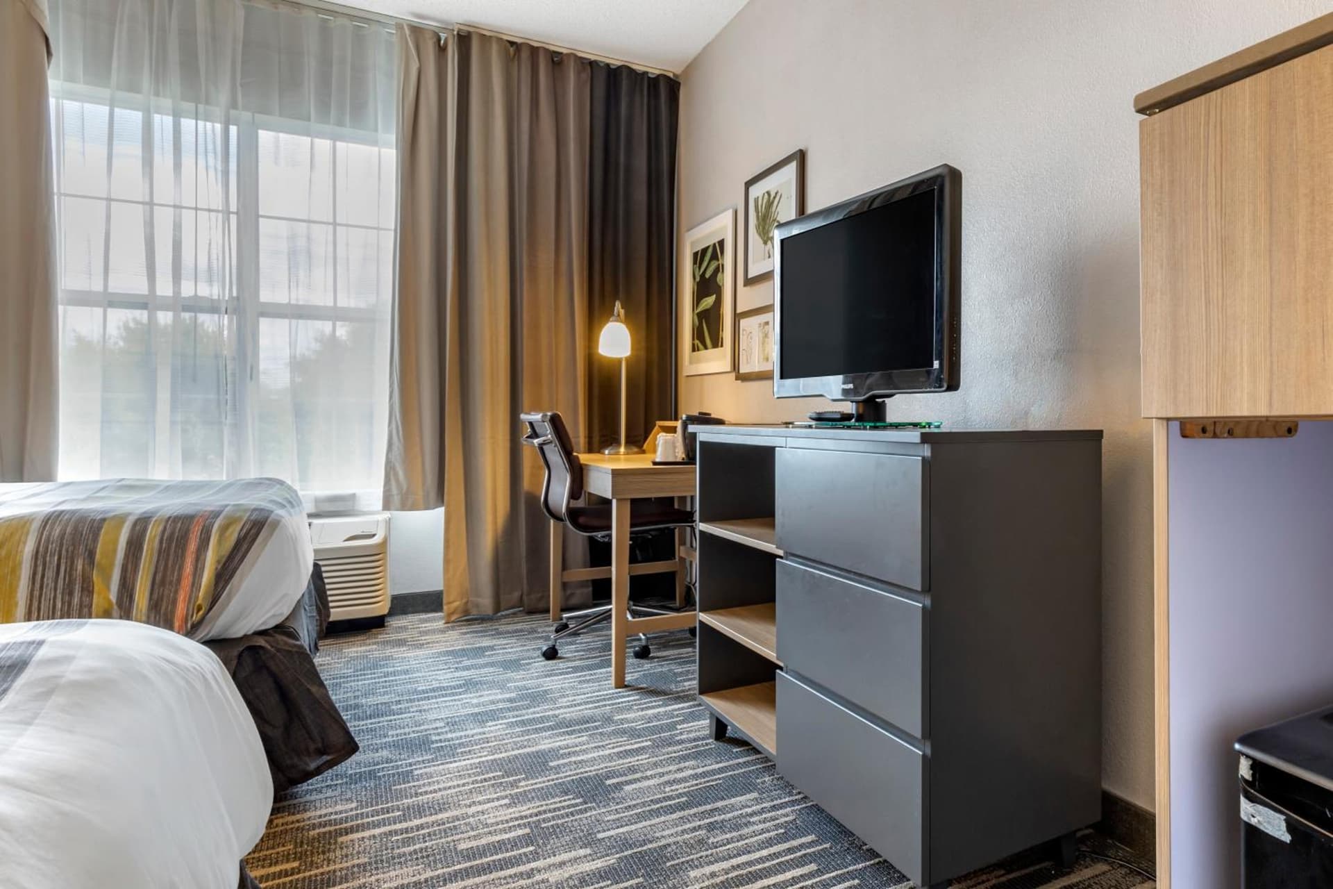 Country Inn & Suites by Radisson, Aiken South gallery photo in Aiken, SC — image 9