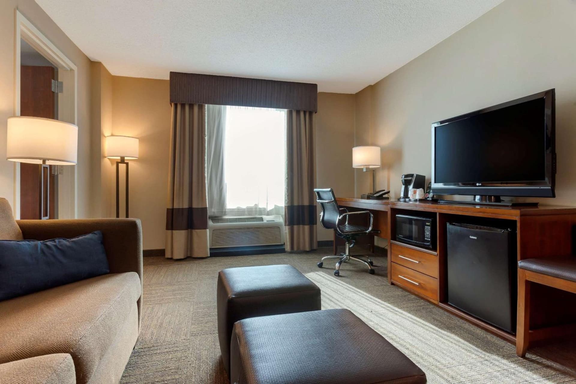 Comfort Inn & Suites Presidential gallery photo in Little Rock, AR — image 7