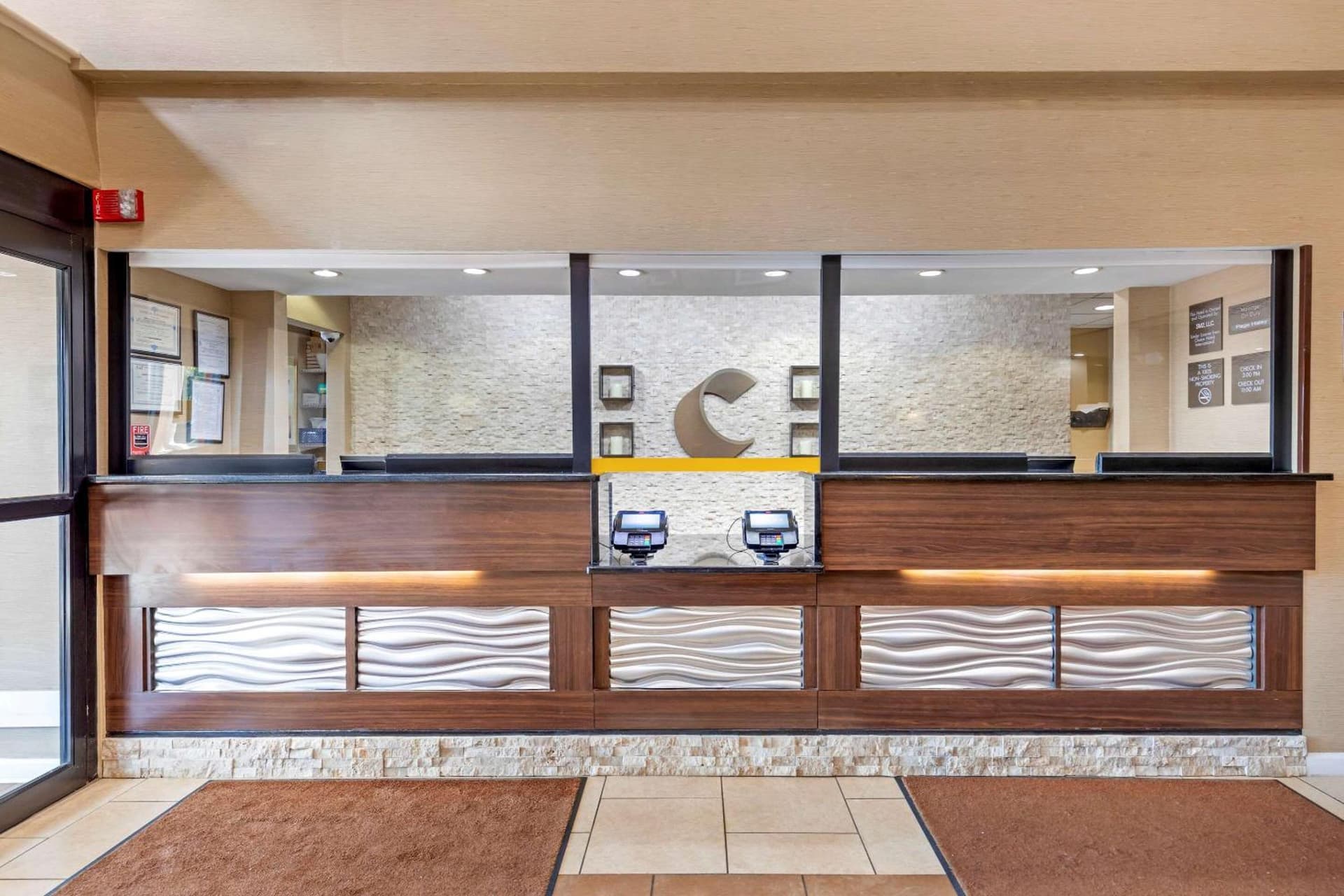 Comfort Inn & Suites Canton Riverstone Area interior in Canton, GA — gallery photo 2