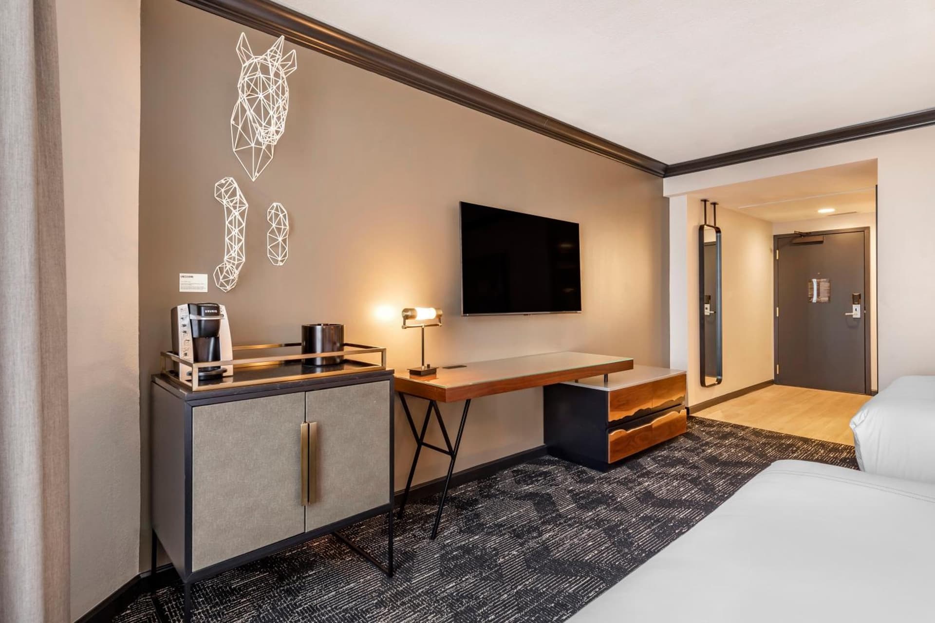 Omni Austin Hotel Downtown interior in Austin, TX — gallery photo 2
